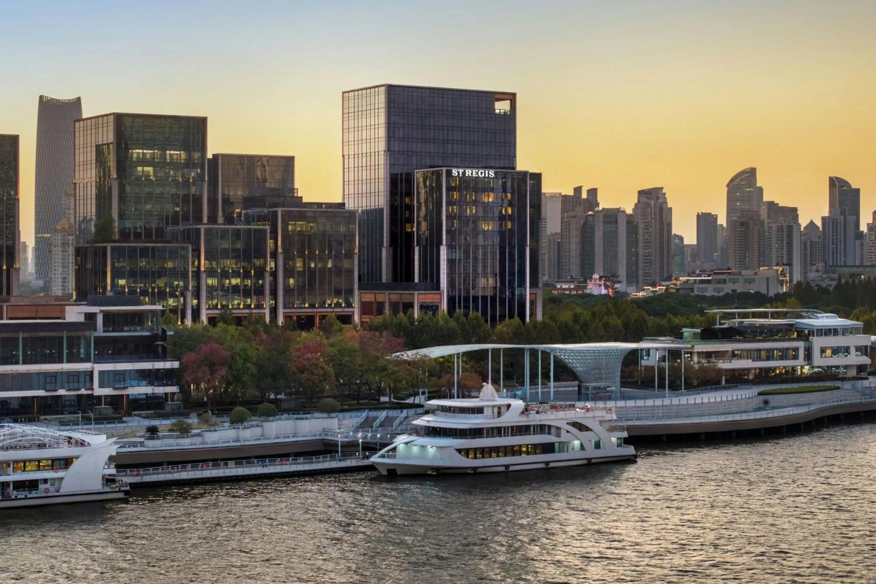 Property building in The St. Regis on the Bund, Shanghai