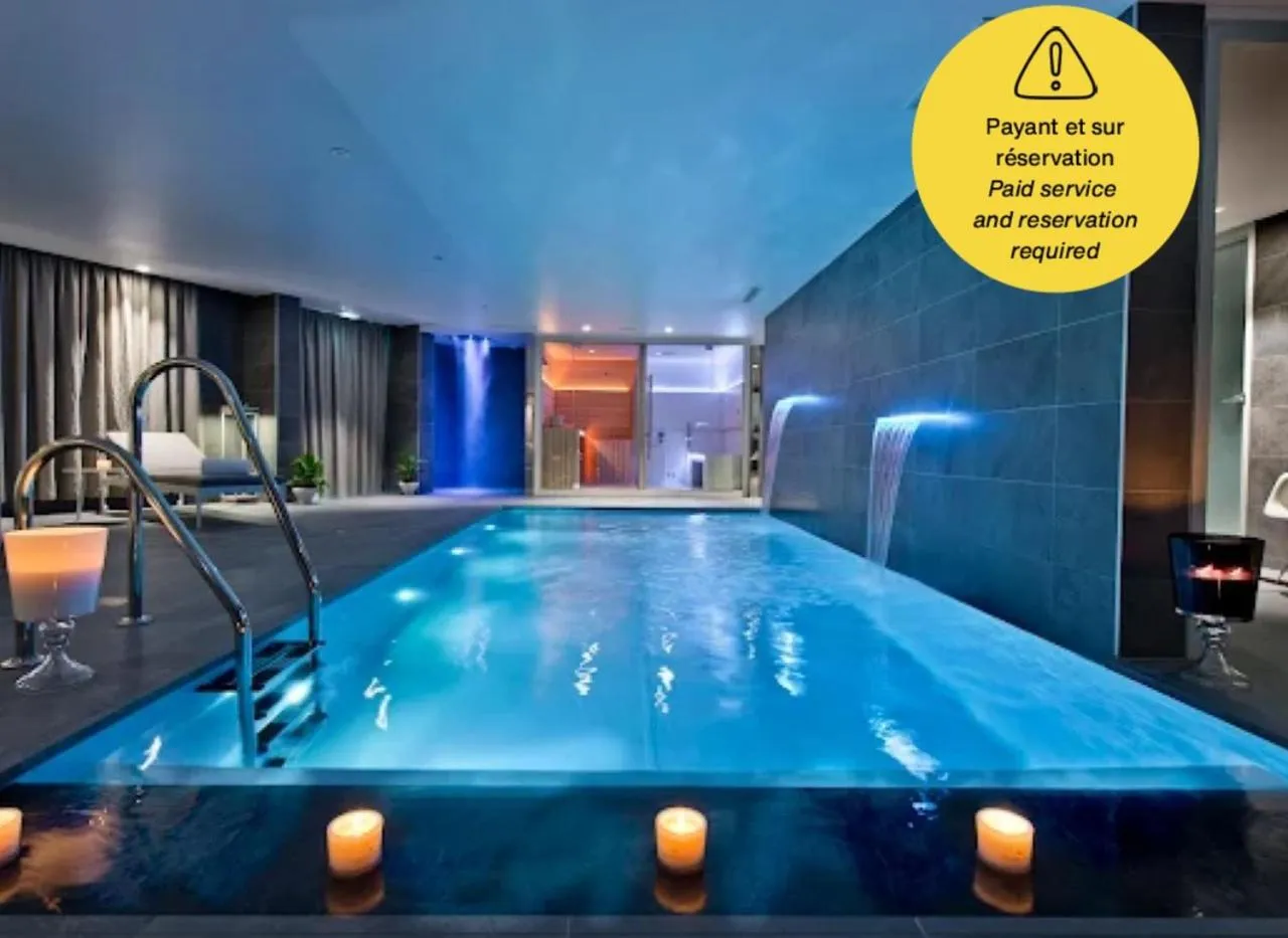 Hot Tub in Golden Tulip Sophia Antipolis - Hotel & Spa