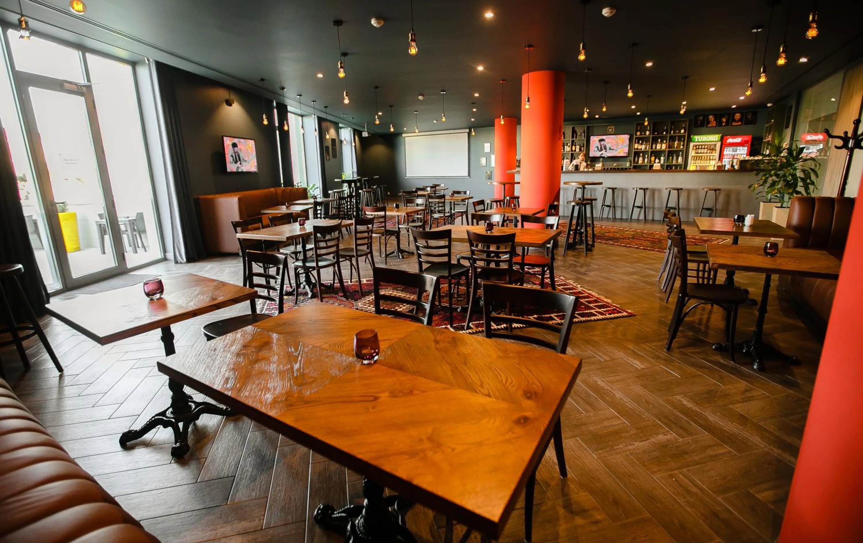 Restaurant/places to eat in HomeBridge Hotel Apartments