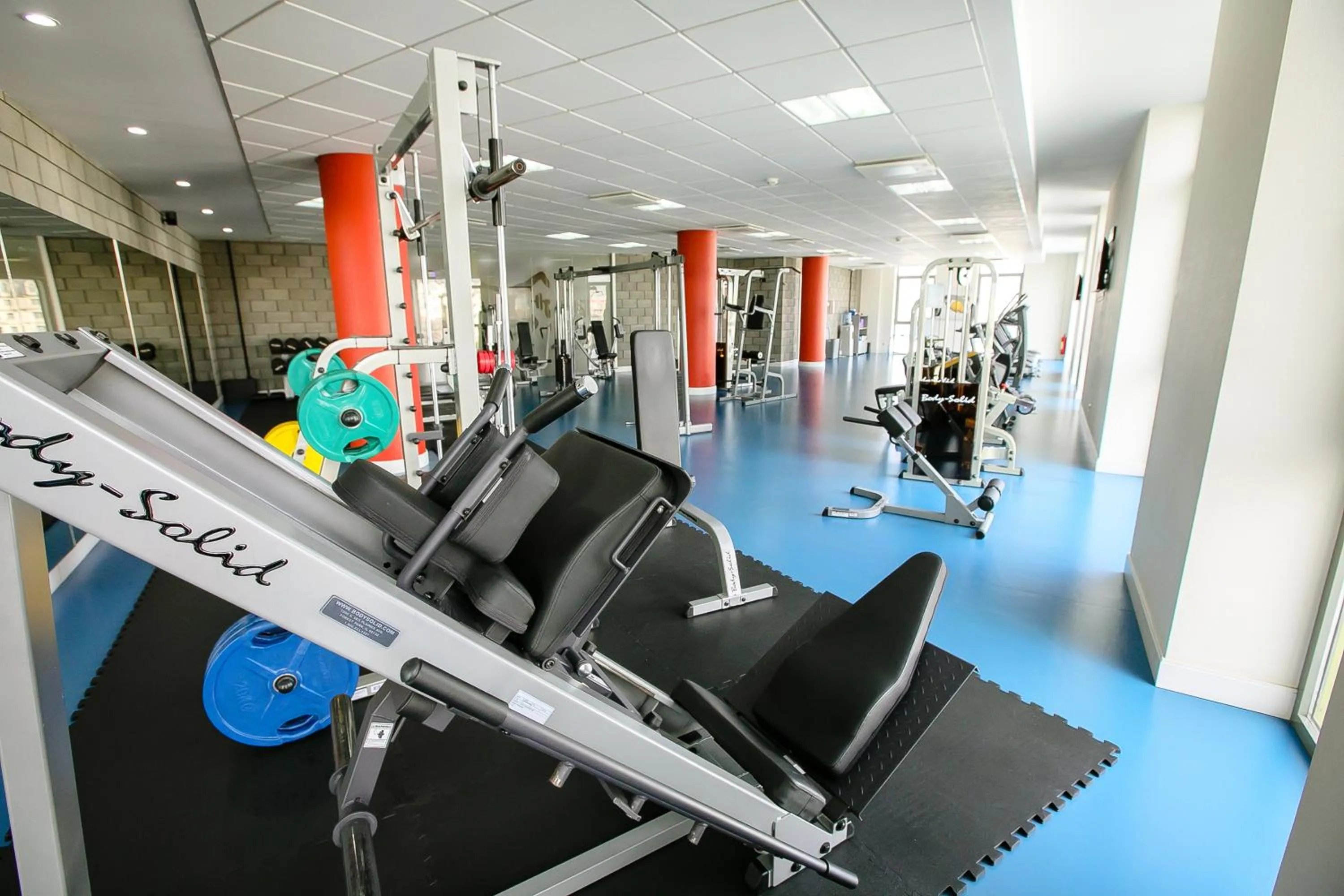 Fitness centre/facilities in HomeBridge Hotel Apartments