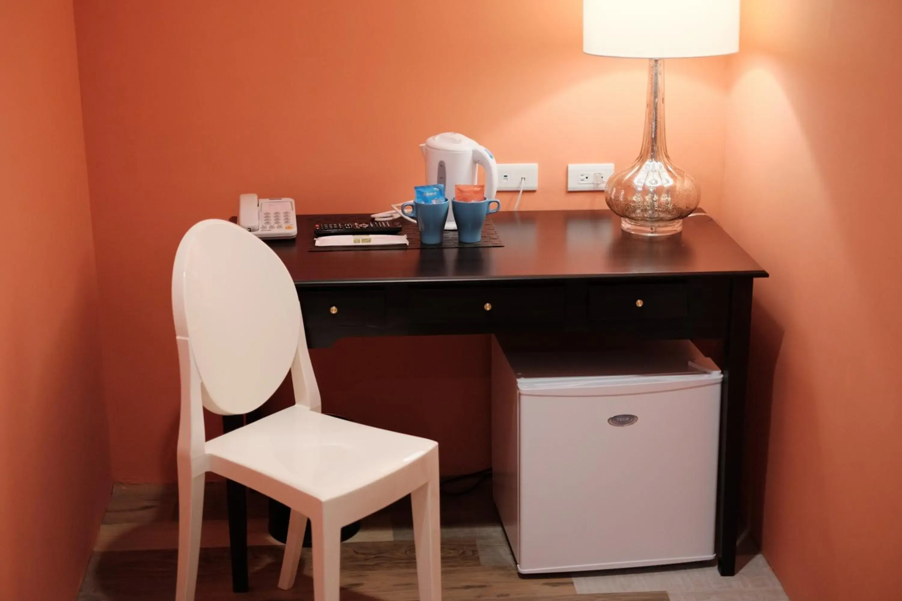 Property building in Happy Inn Property building in Happy Inn