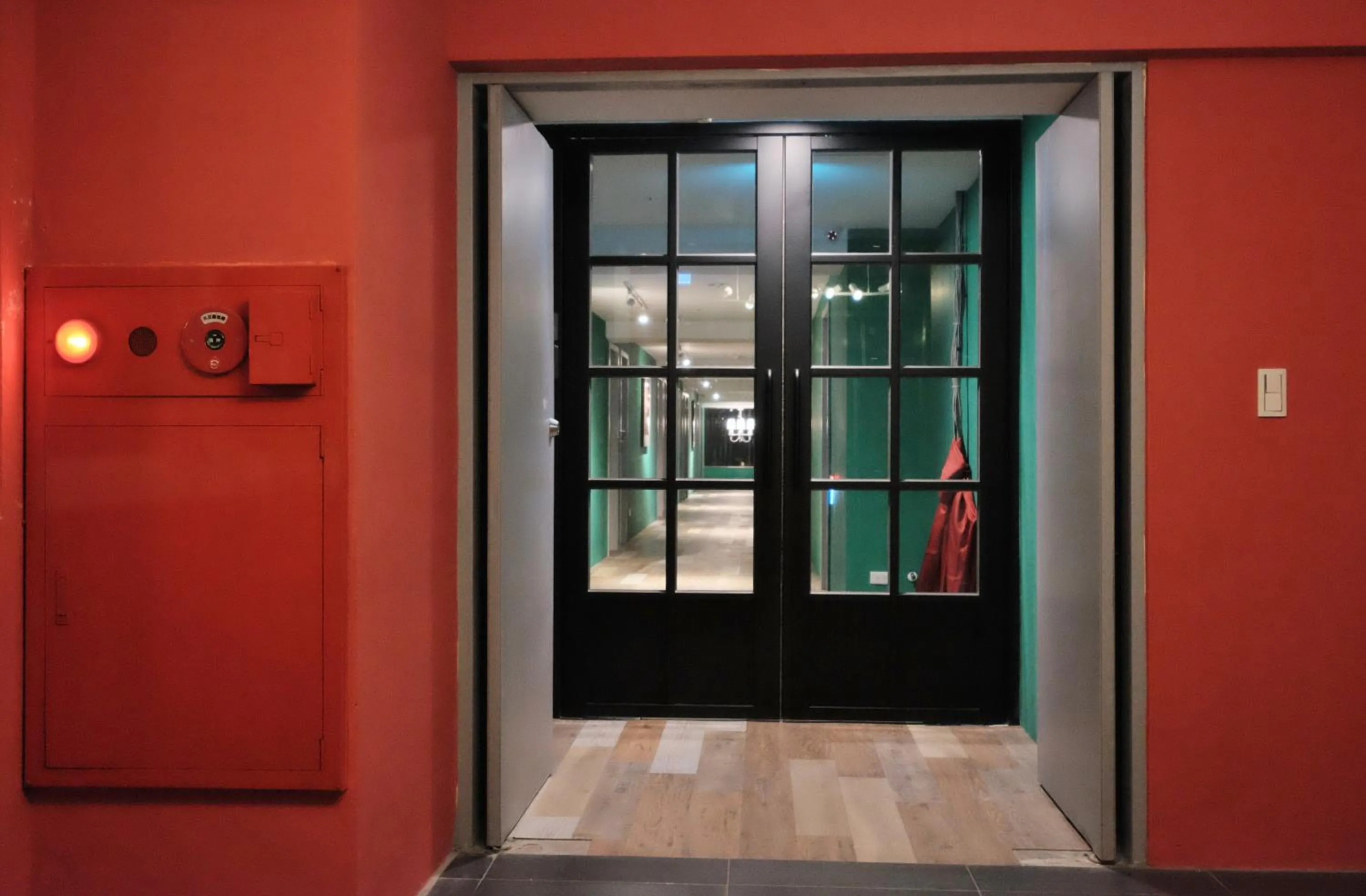 Decorative detail in Happy Inn