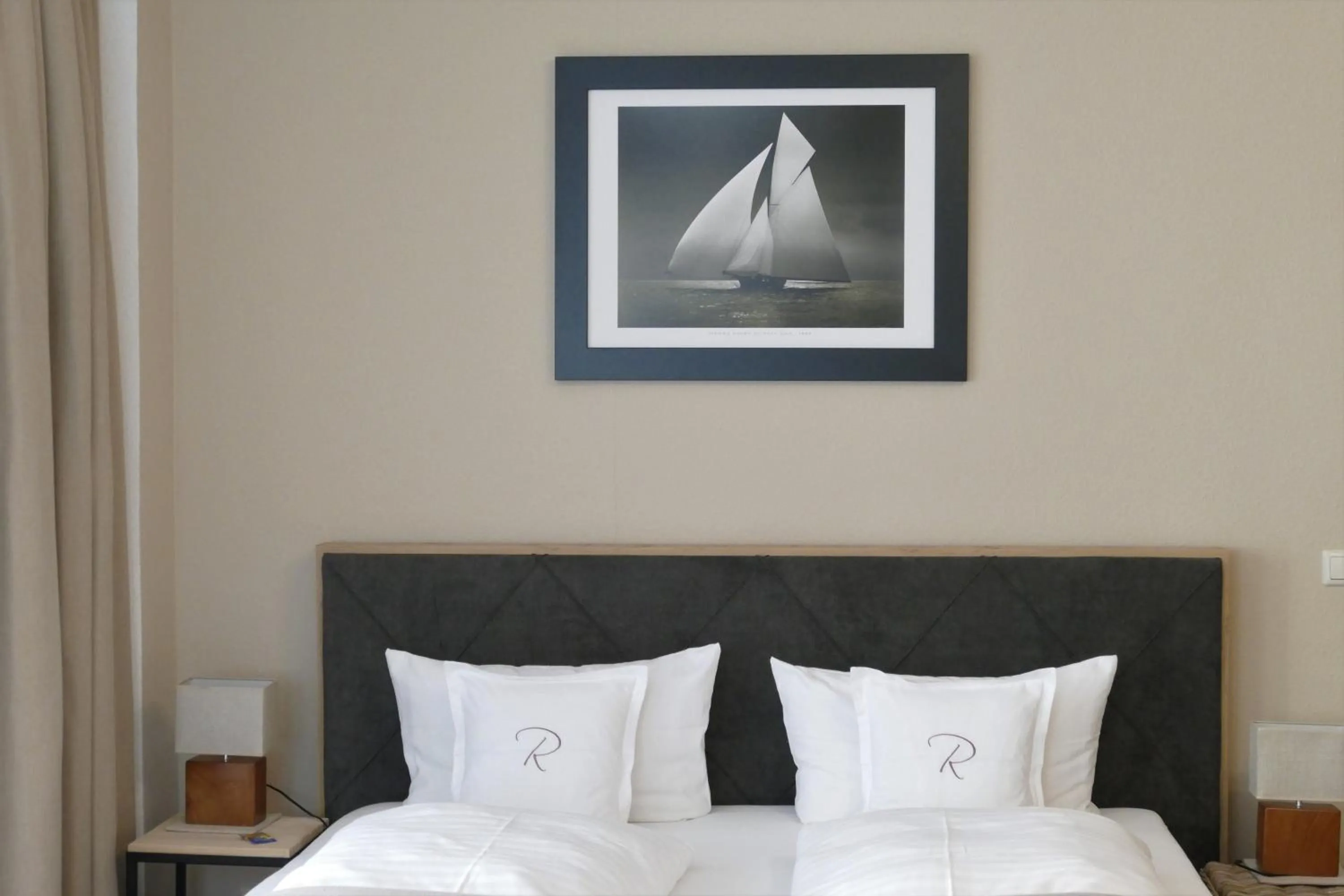 Photo of the whole room, Bed in Hotel Ratsstuben