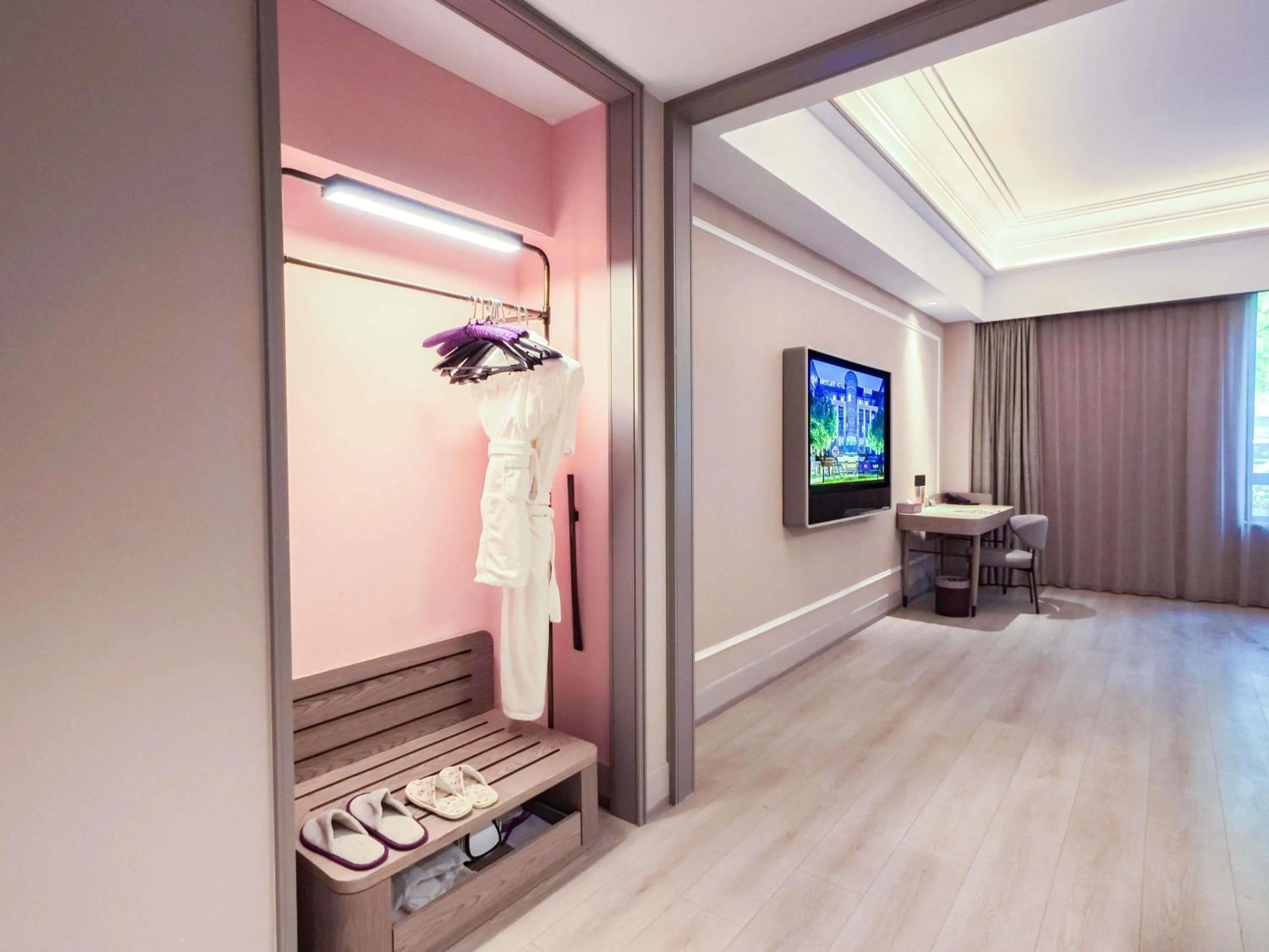 Bedroom in Mercure Beijing Downtown