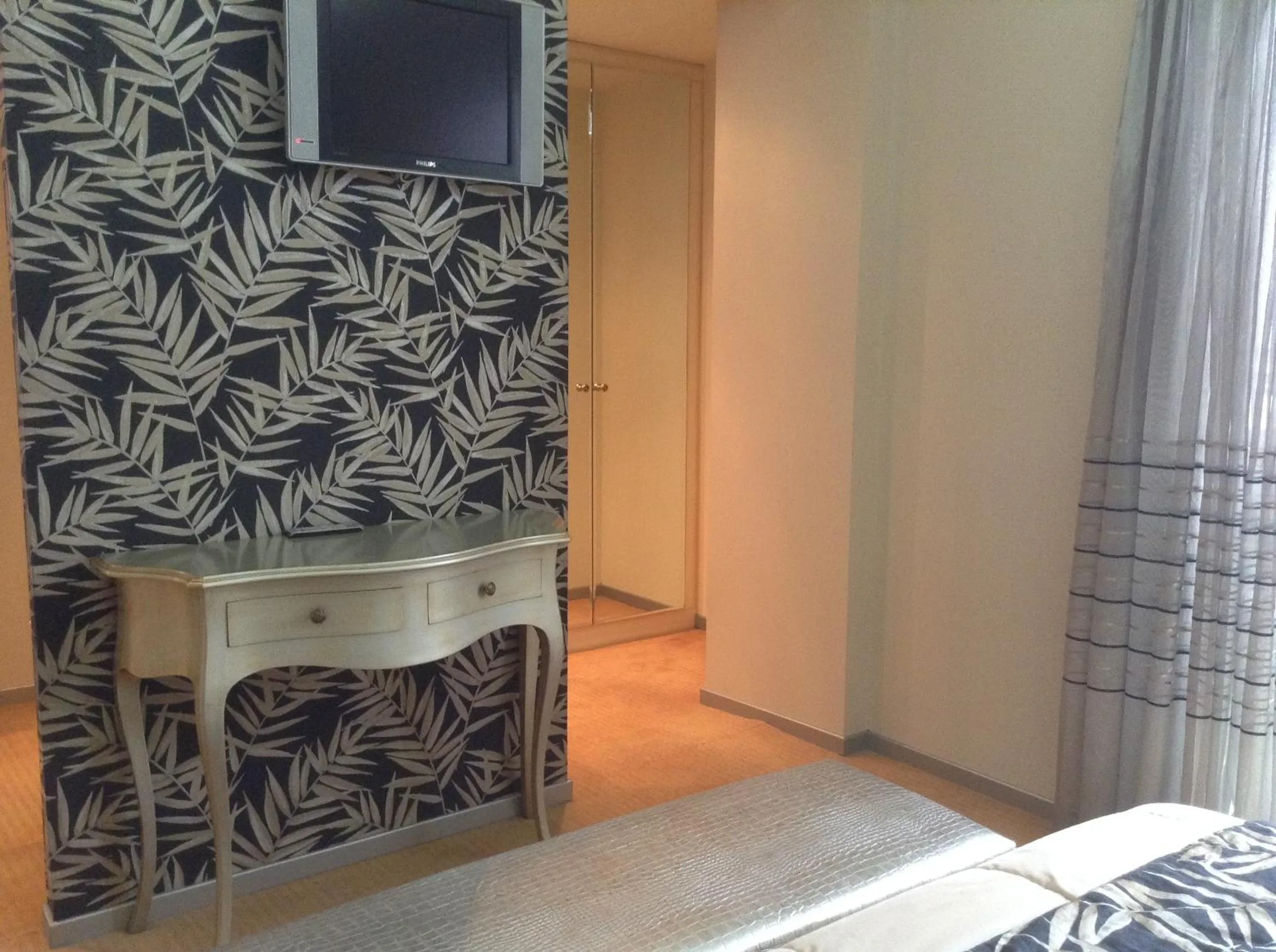 TV and multimedia, Bed in Park Hotel