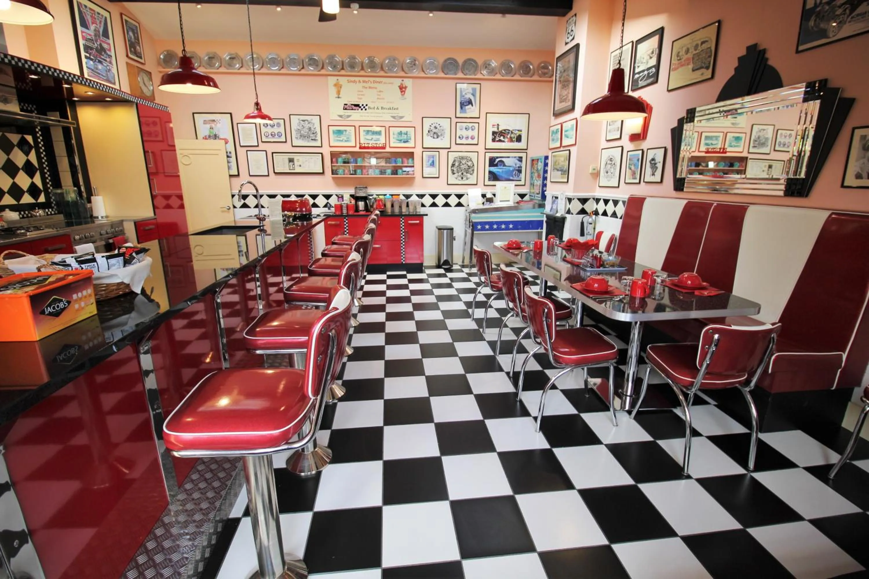 Food and drinks in The PitStop