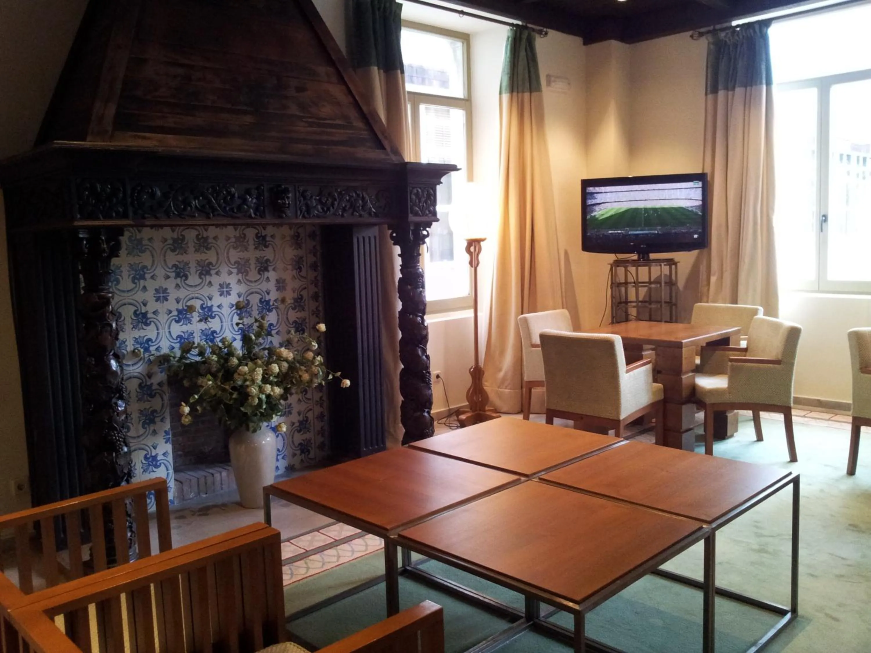 Communal lounge/ TV room in Parador de Limpias