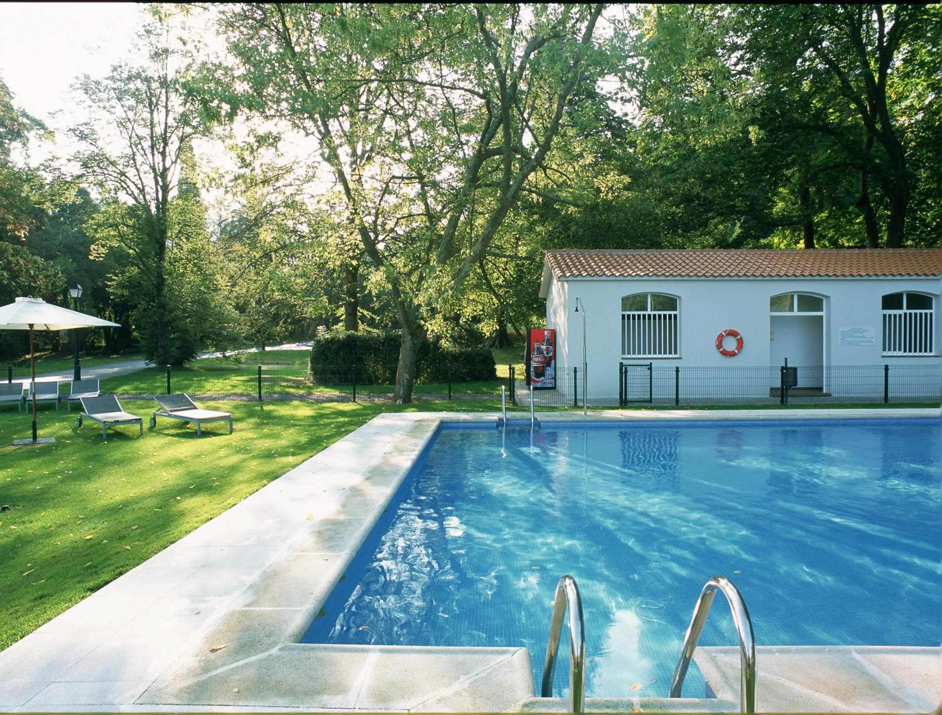 Swimming pool in Parador de Limpias