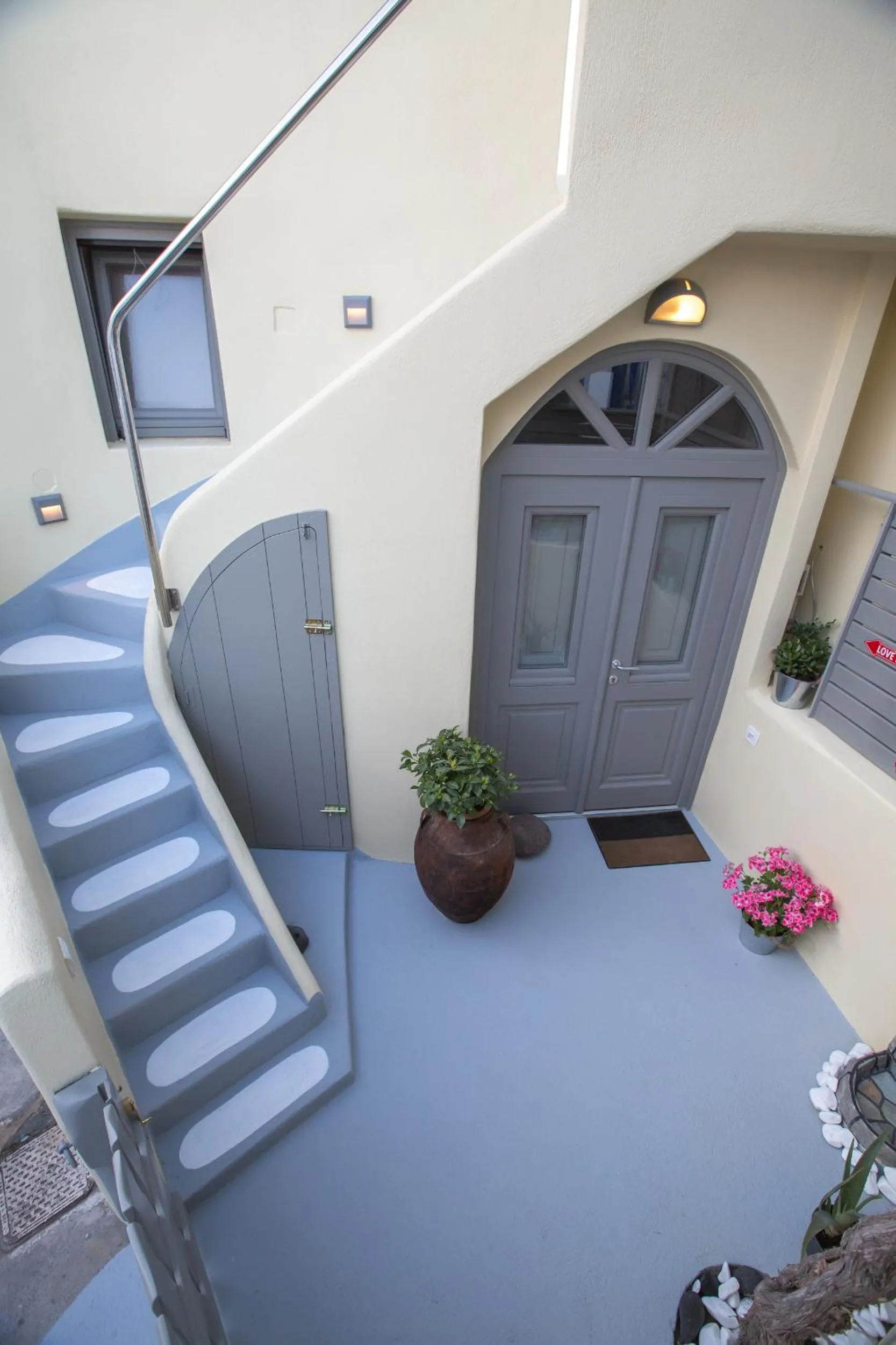 Facade/entrance in Love Nest with hot tub, hammam & outdoor cinema