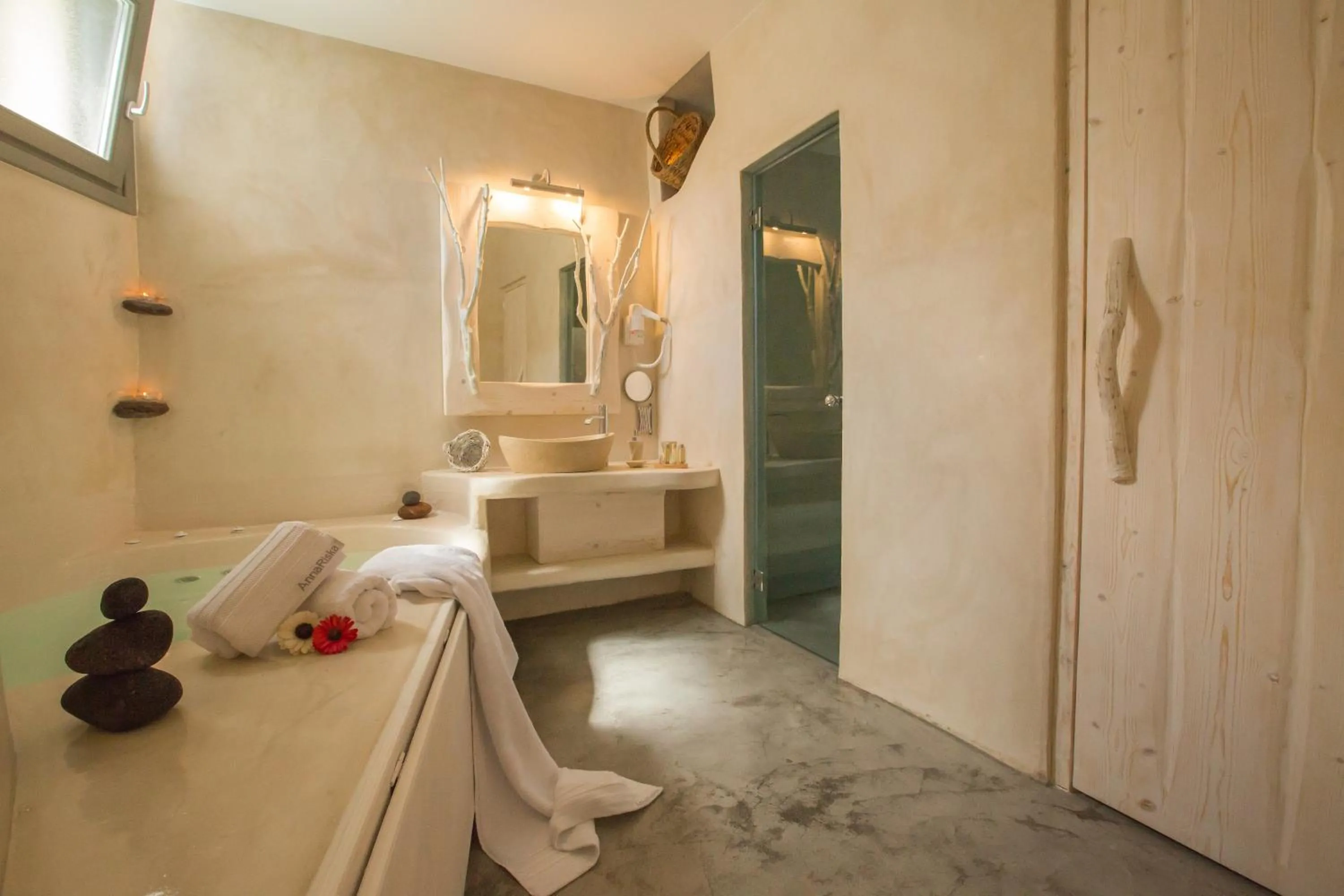 Property building in Love Nest with hot tub, hammam & outdoor cinema