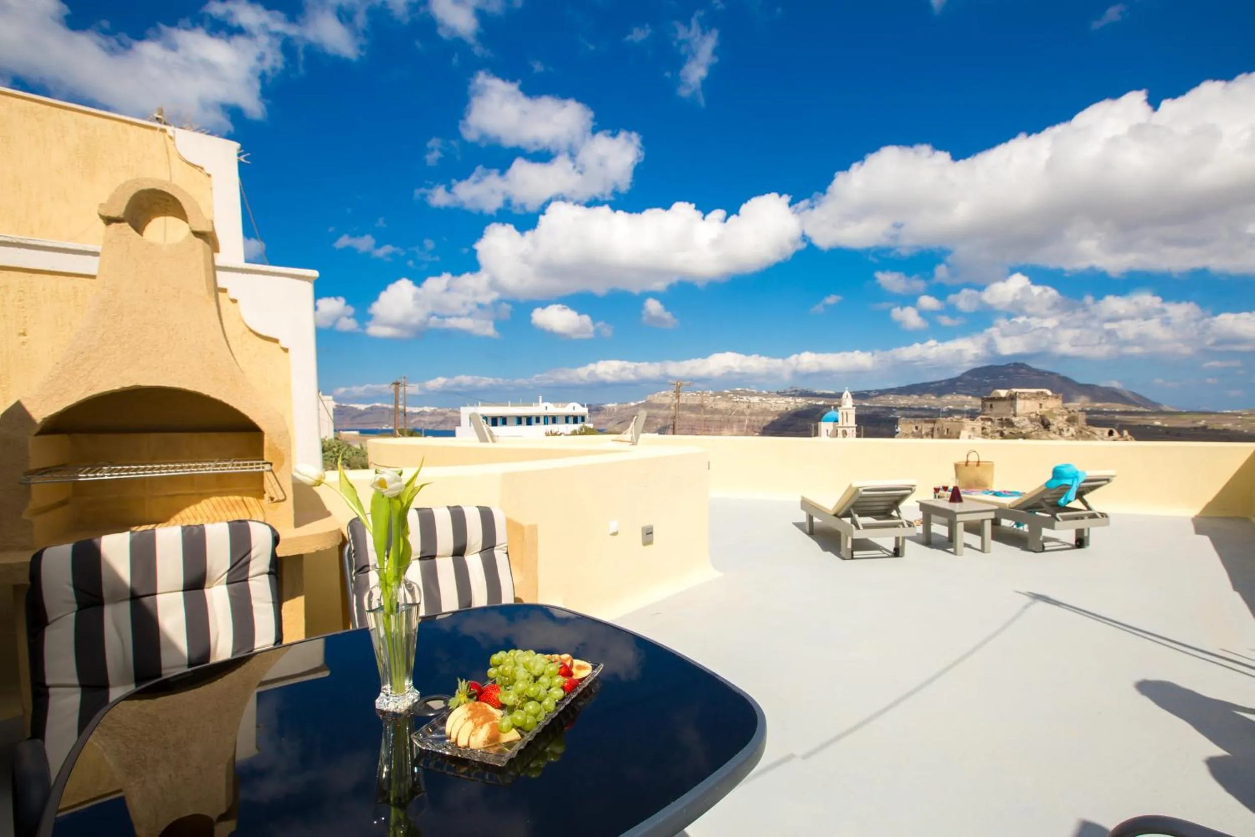 BBQ facilities in Love Nest with hot tub, hammam & outdoor cinema
