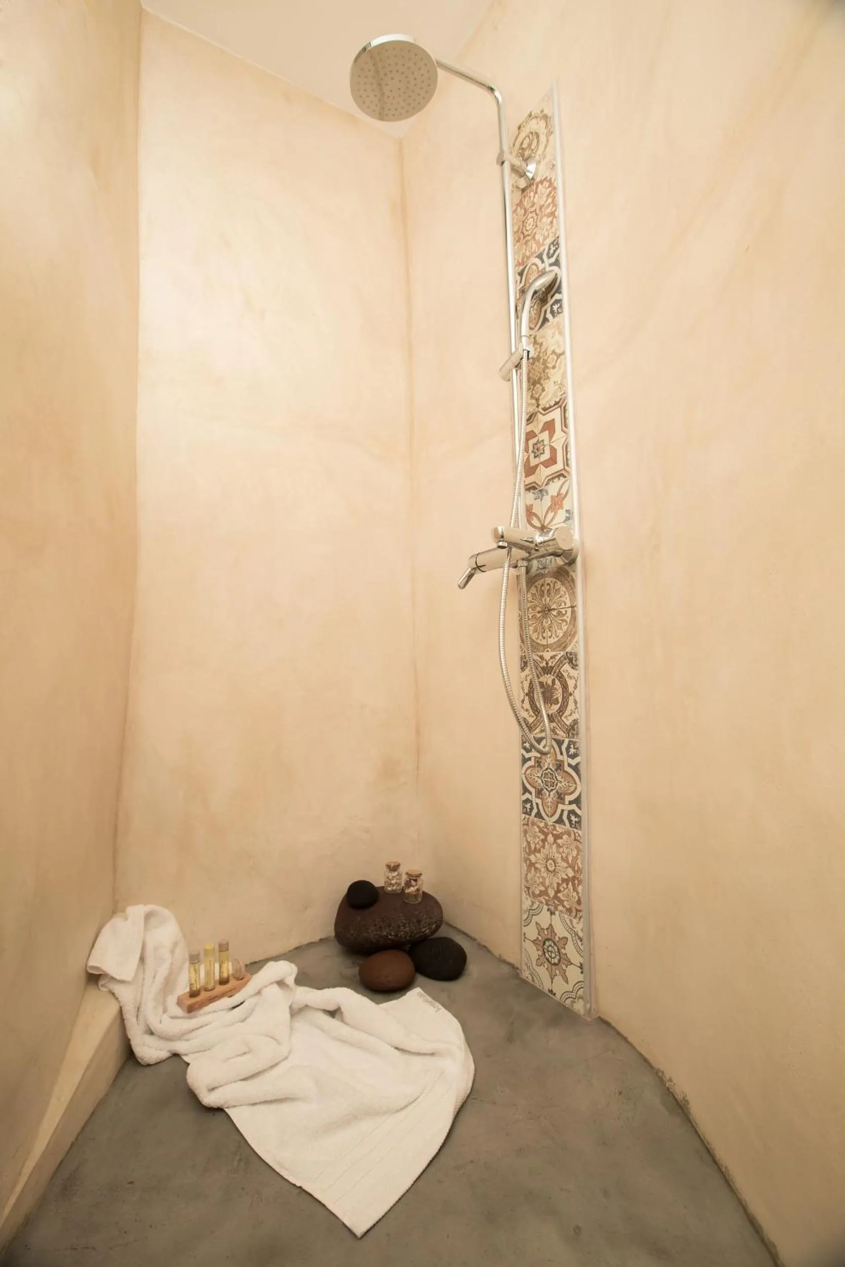 Bathroom in Love Nest with hot tub, hammam & outdoor cinema