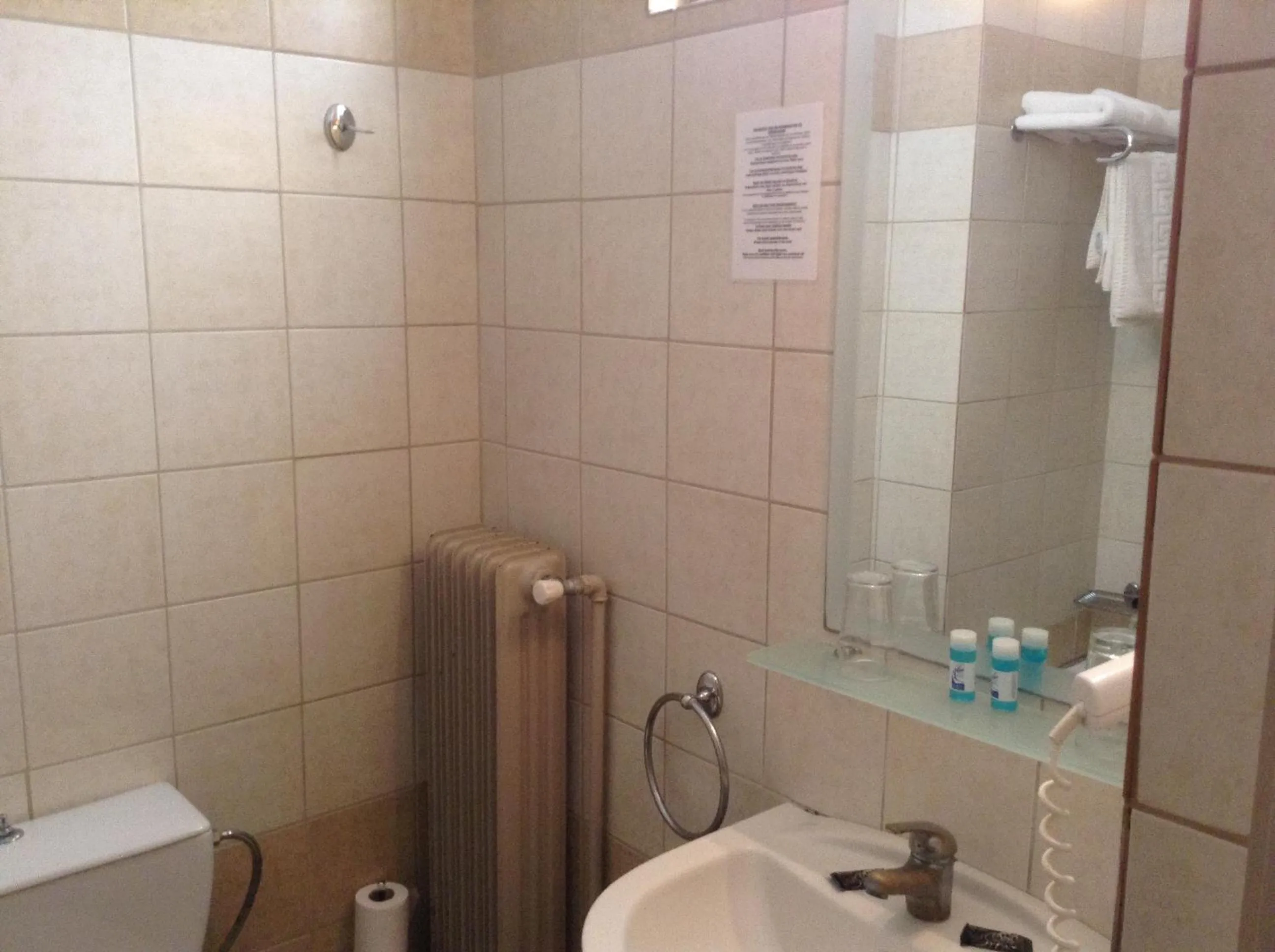 Bathroom in Hotel Alexandros