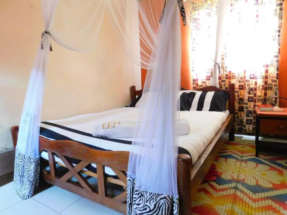 Bed in Kivu Resort