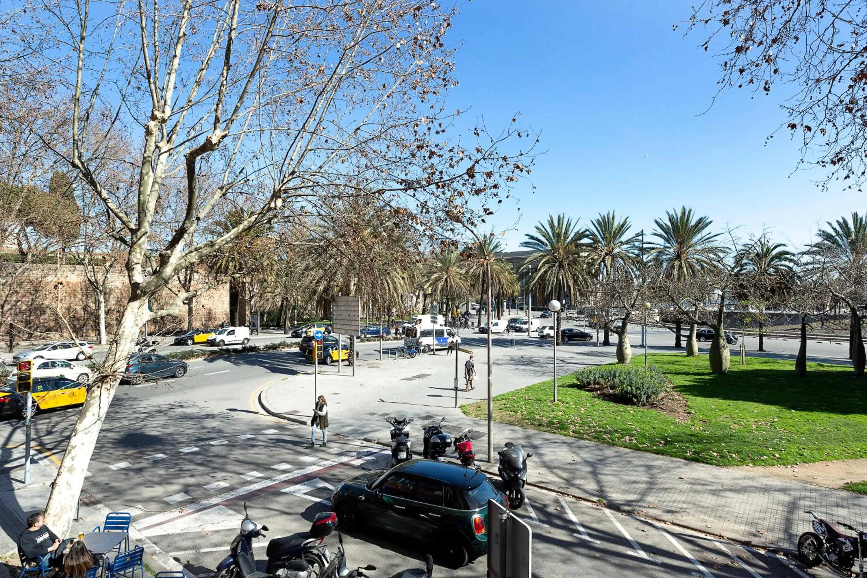 City view in Yomo Hostal BCN Port