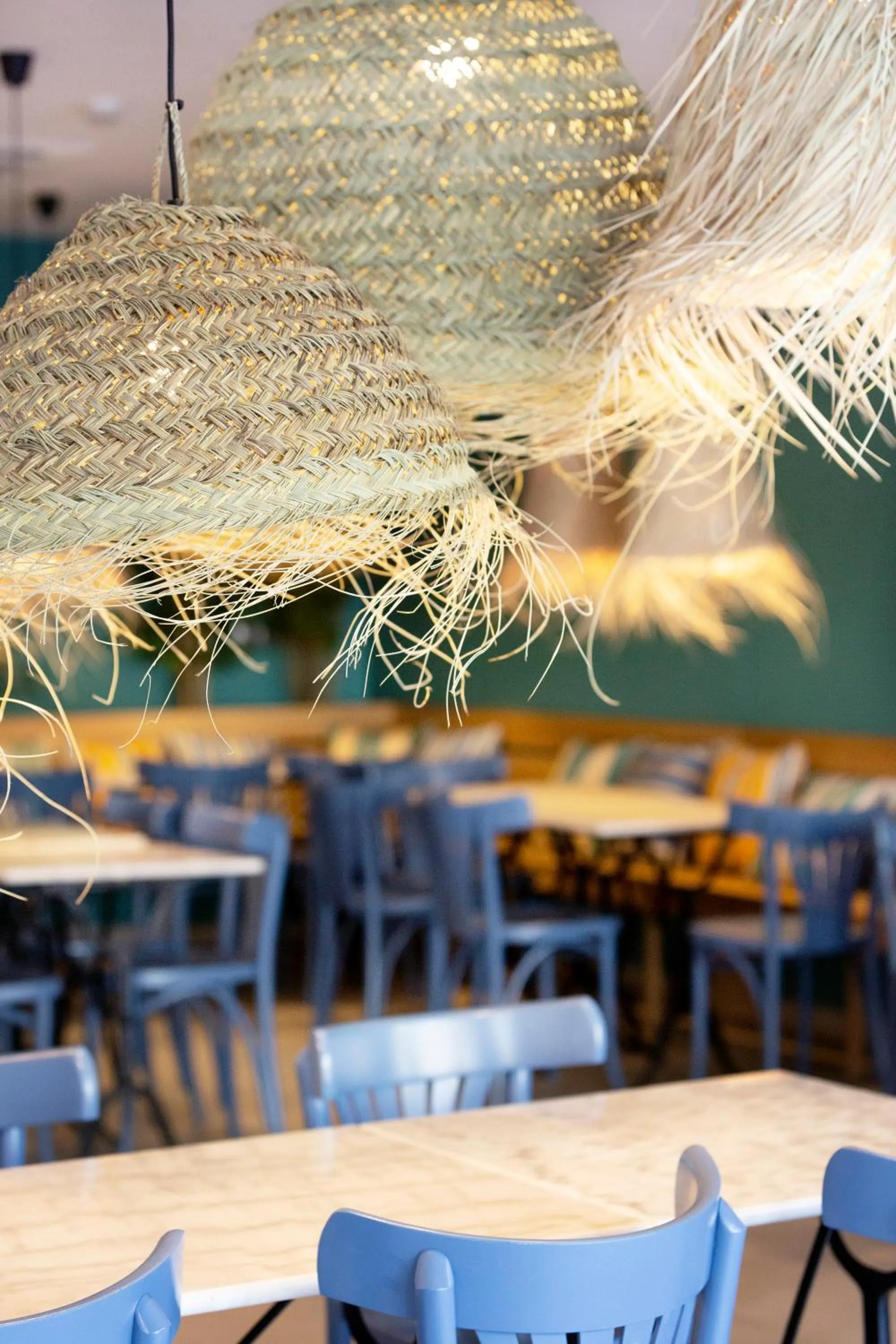 Restaurant/places to eat in Yomo Hostal BCN Port