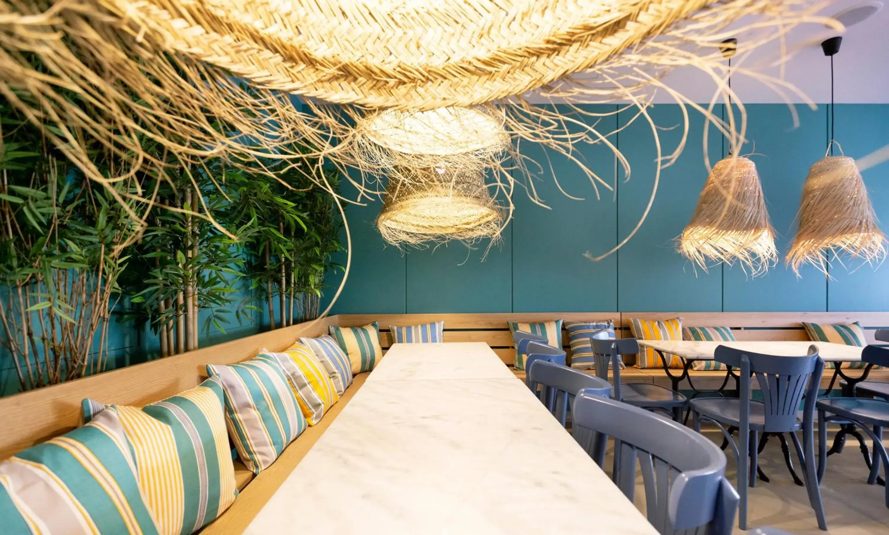 Restaurant/places to eat in Yomo Hostal BCN Port Restaurant/places to eat in Yomo Hostal BCN Port