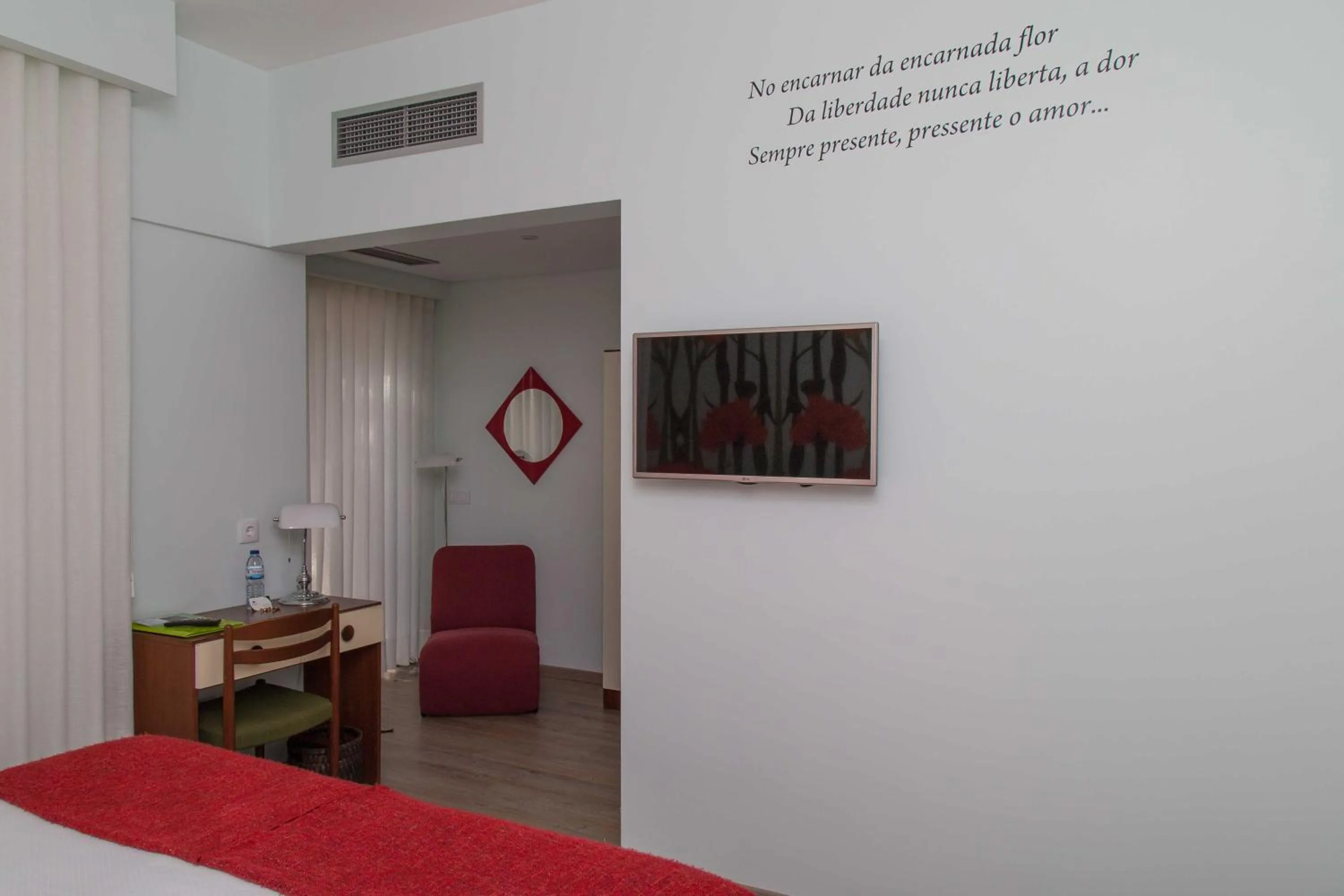 Bed in Aires da Serra Hotel