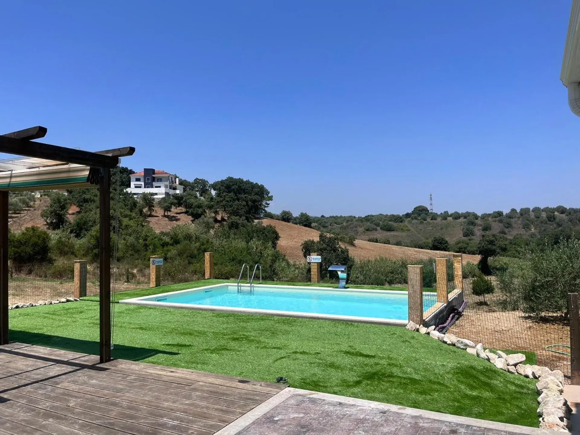 Swimming pool in Aires da Serra Hotel Swimming pool in Aires da Serra Hotel
