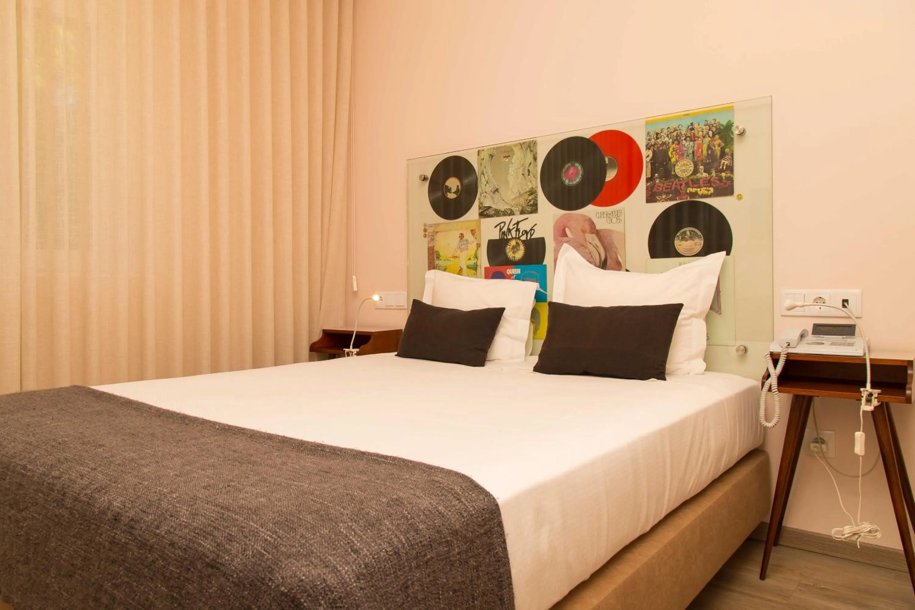 Decorative detail, Bed in Aires da Serra Hotel