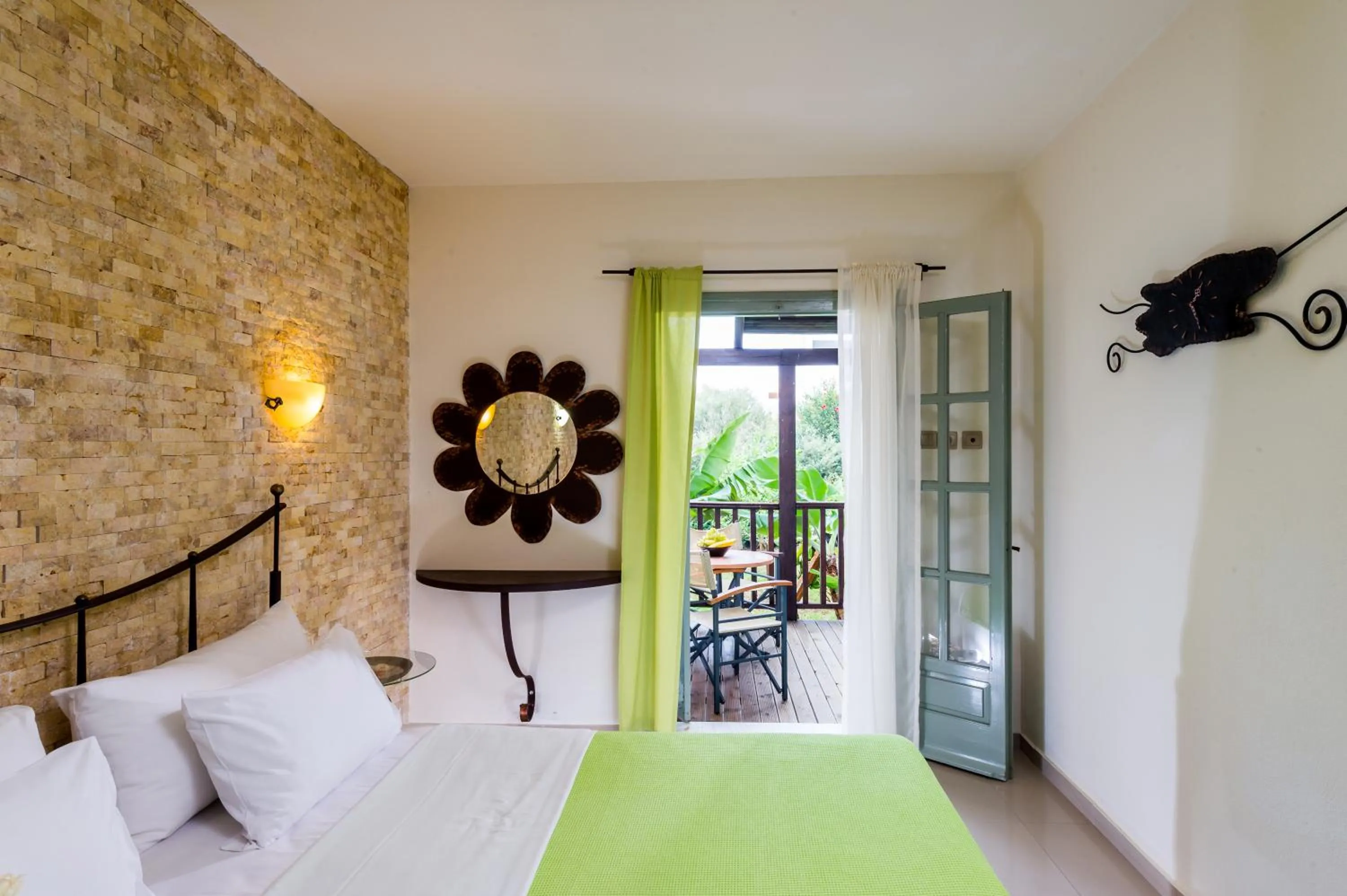 Bed in Angela Studios Apartments