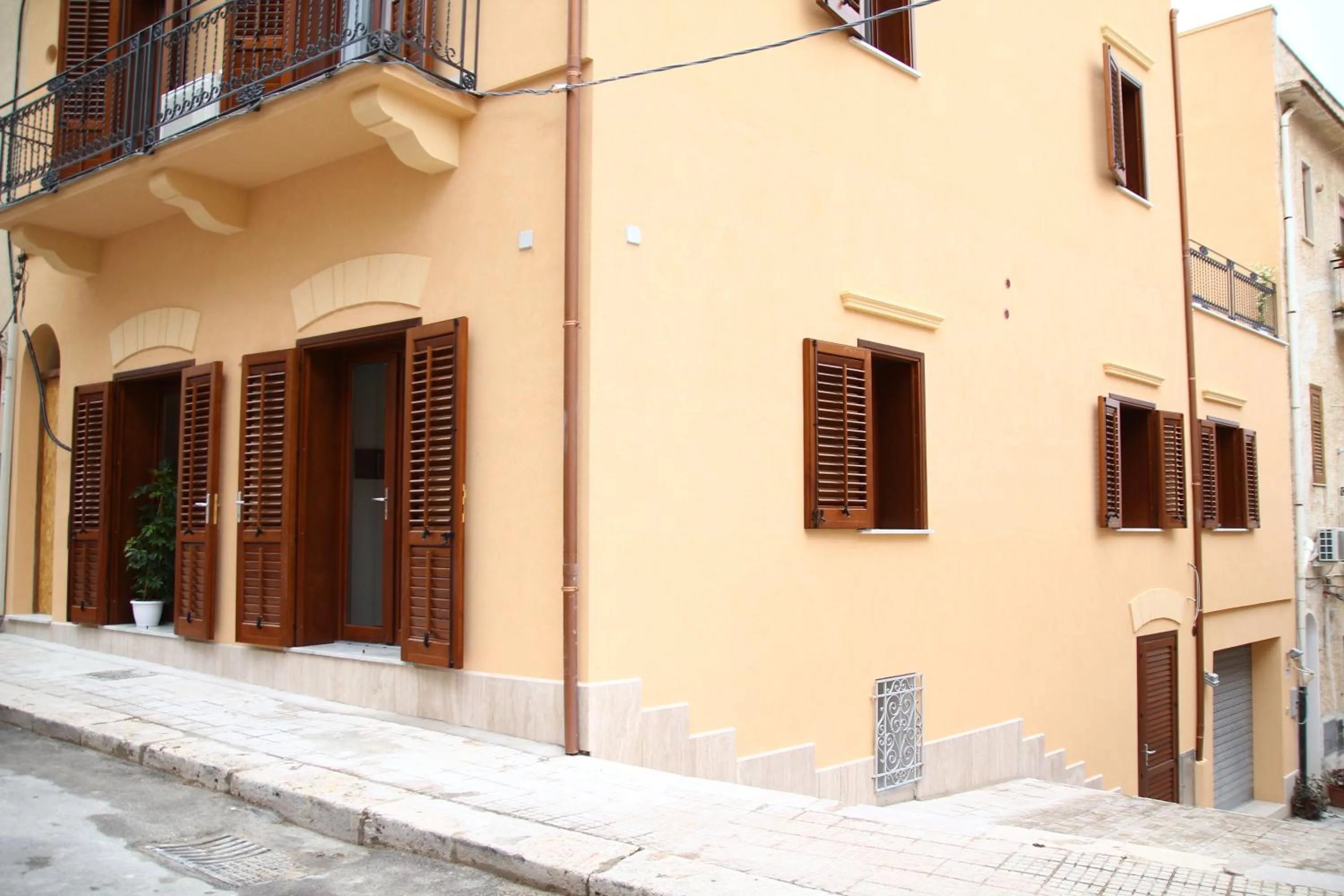 Property building in La Meridiana
