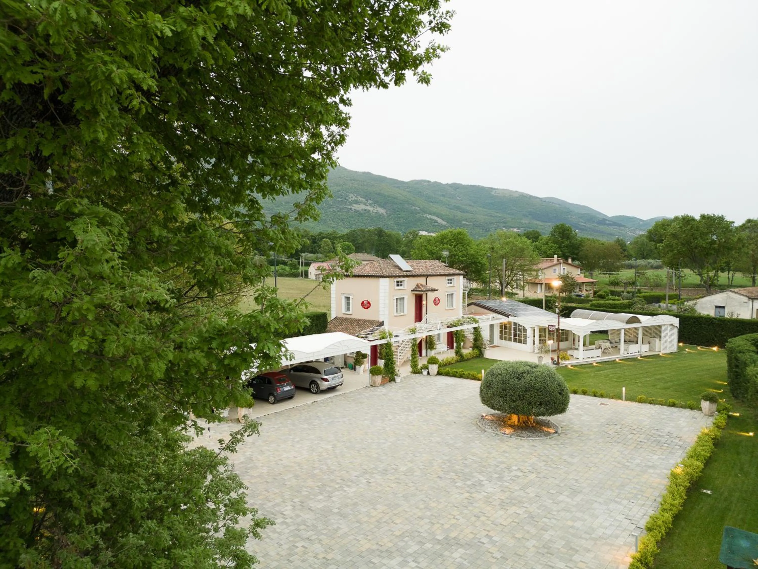 Parking in Ca' del Conte - Maison de Charme