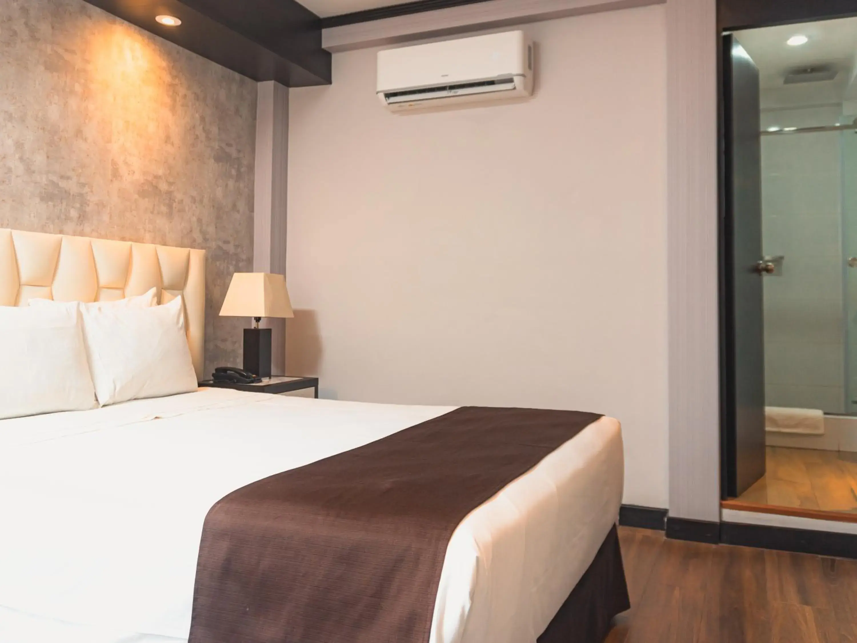 Property building, Bed in Hotel Ferré Miraflores Property building, Bed in Hotel Ferré Miraflores