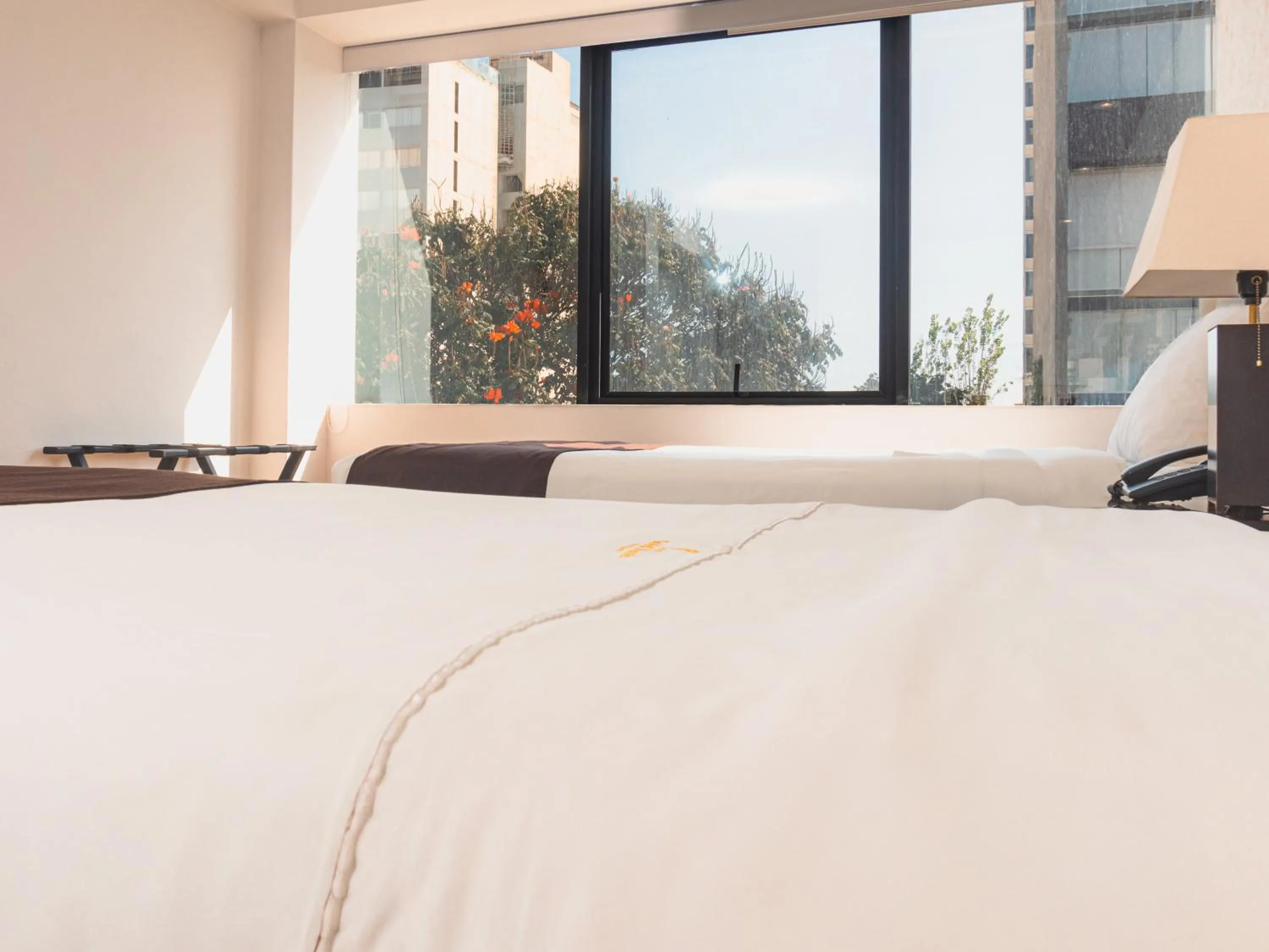 View (from property/room), Bed in Hotel Ferré Miraflores