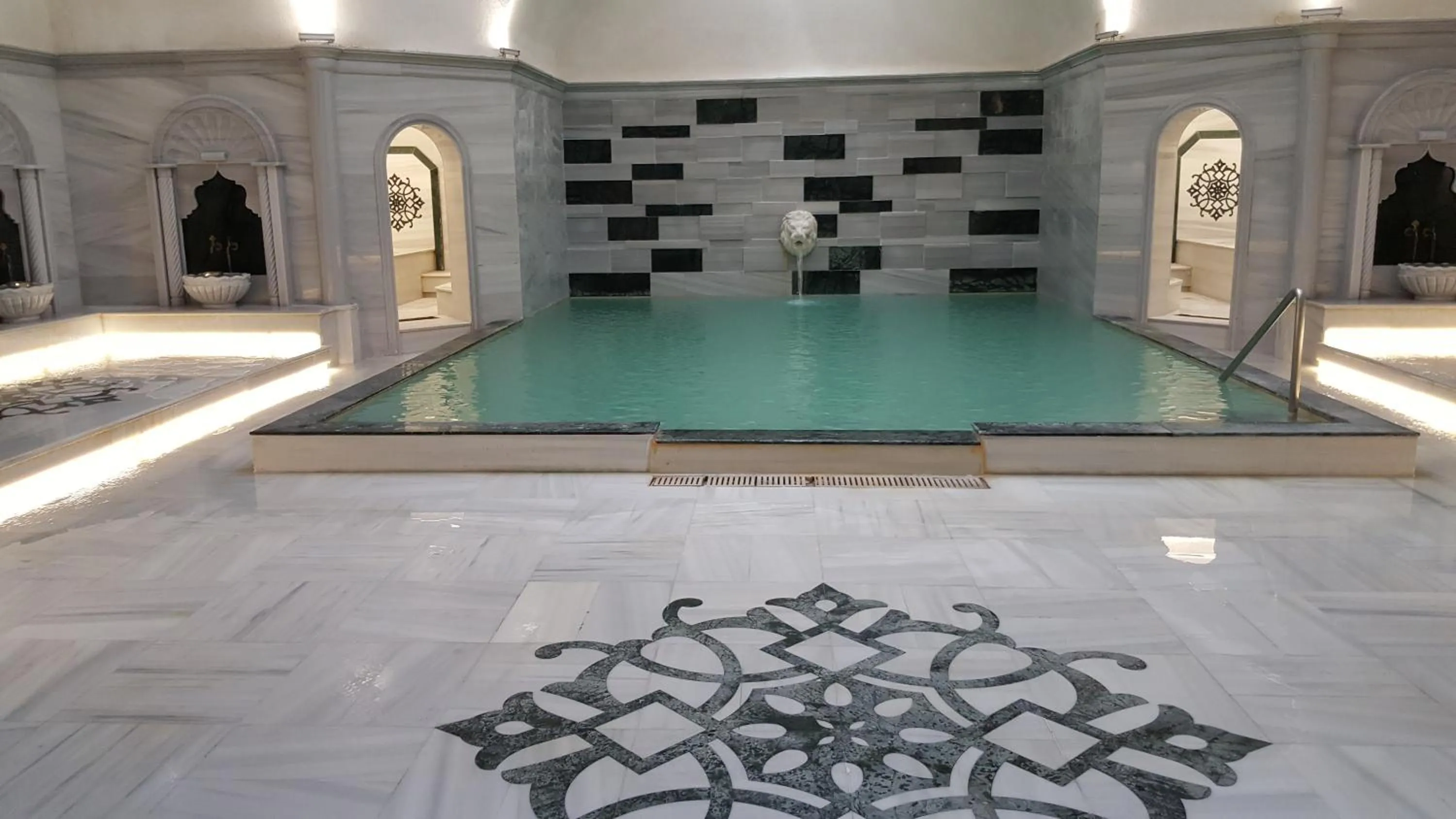 Public Bath in Gulumser Hatun Termal Hotel & Spa