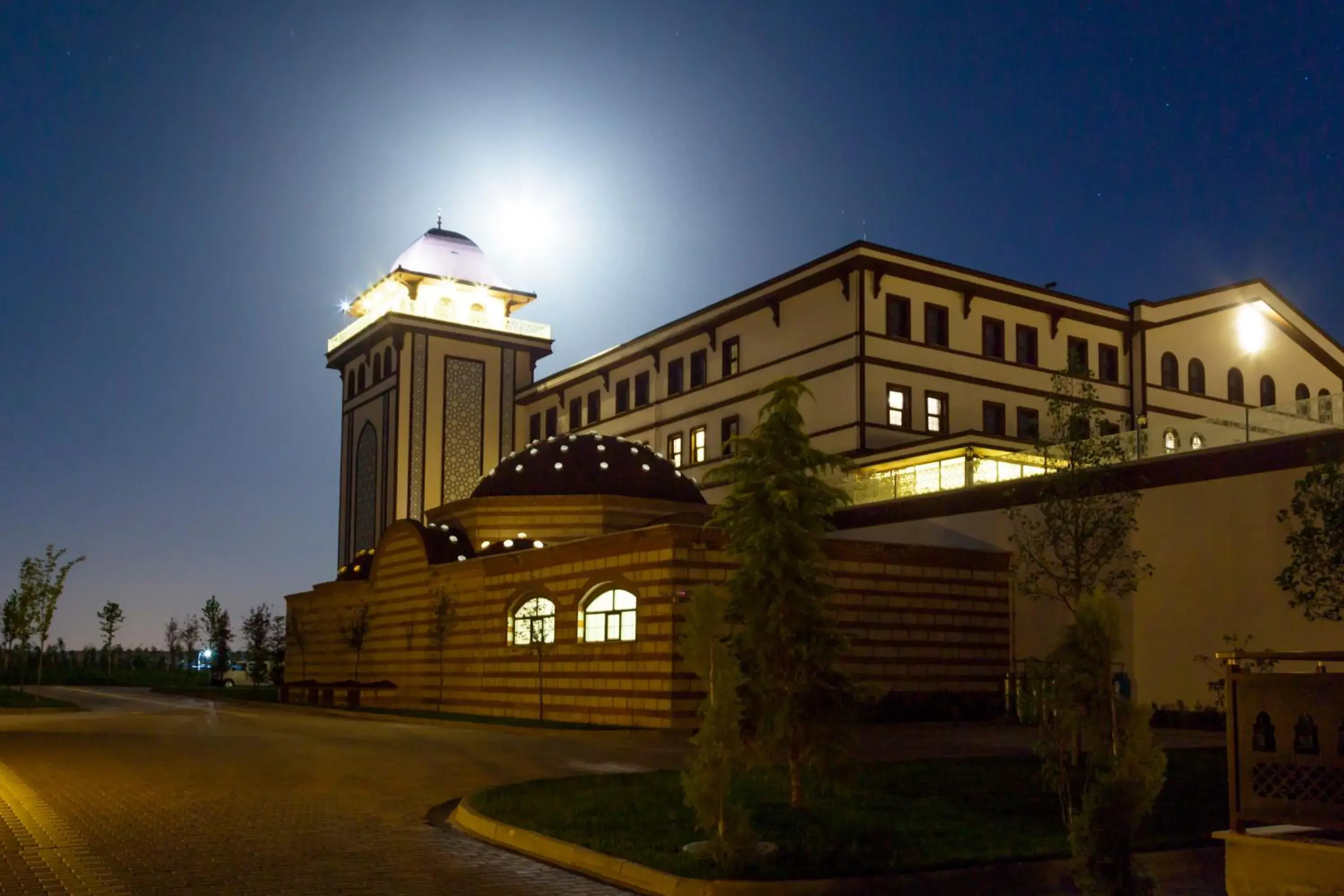 Property building in Gulumser Hatun Termal Hotel & Spa Property building in Gulumser Hatun Termal Hotel & Spa