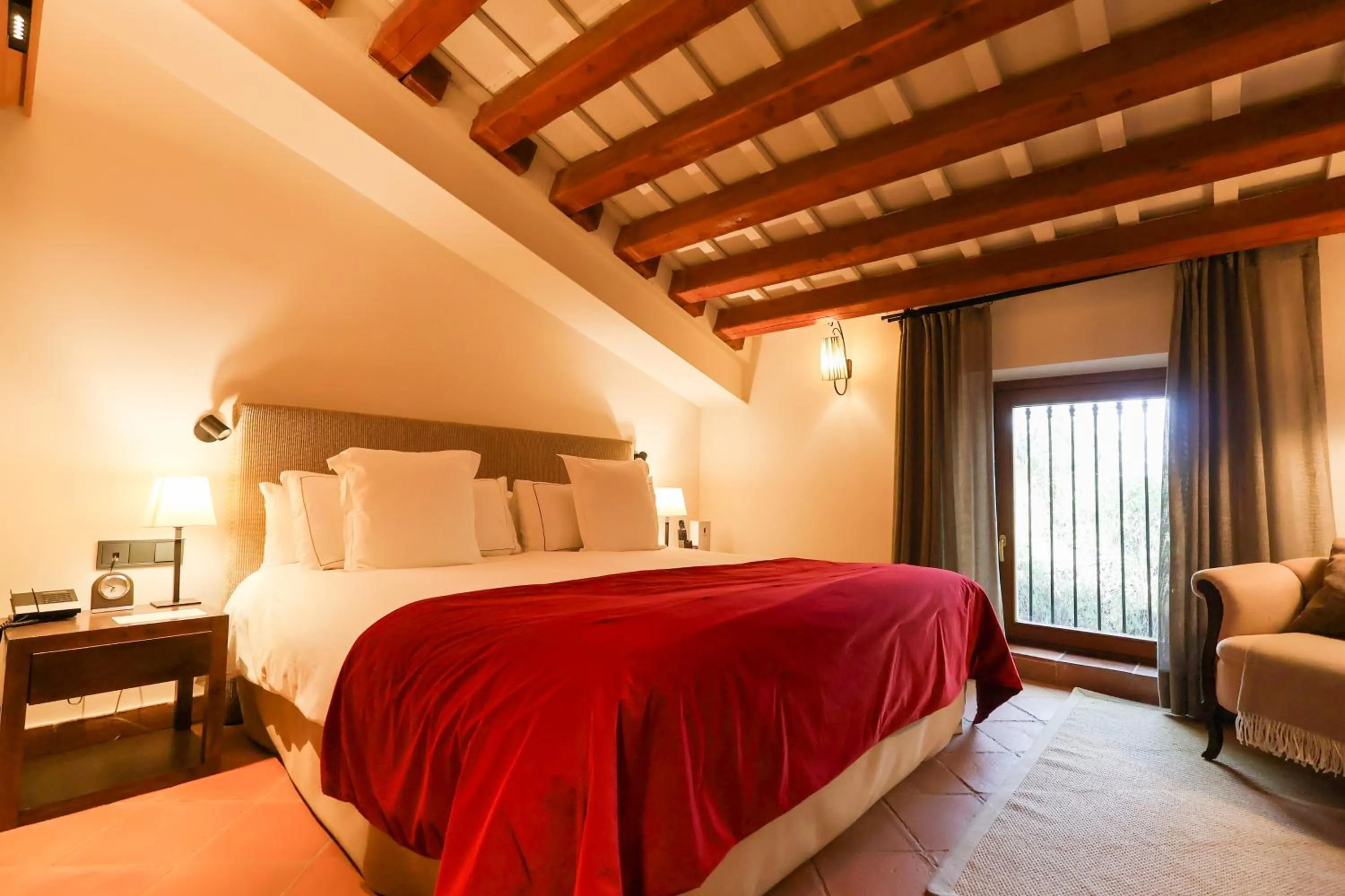 Bed in Hotel Mas La Boella