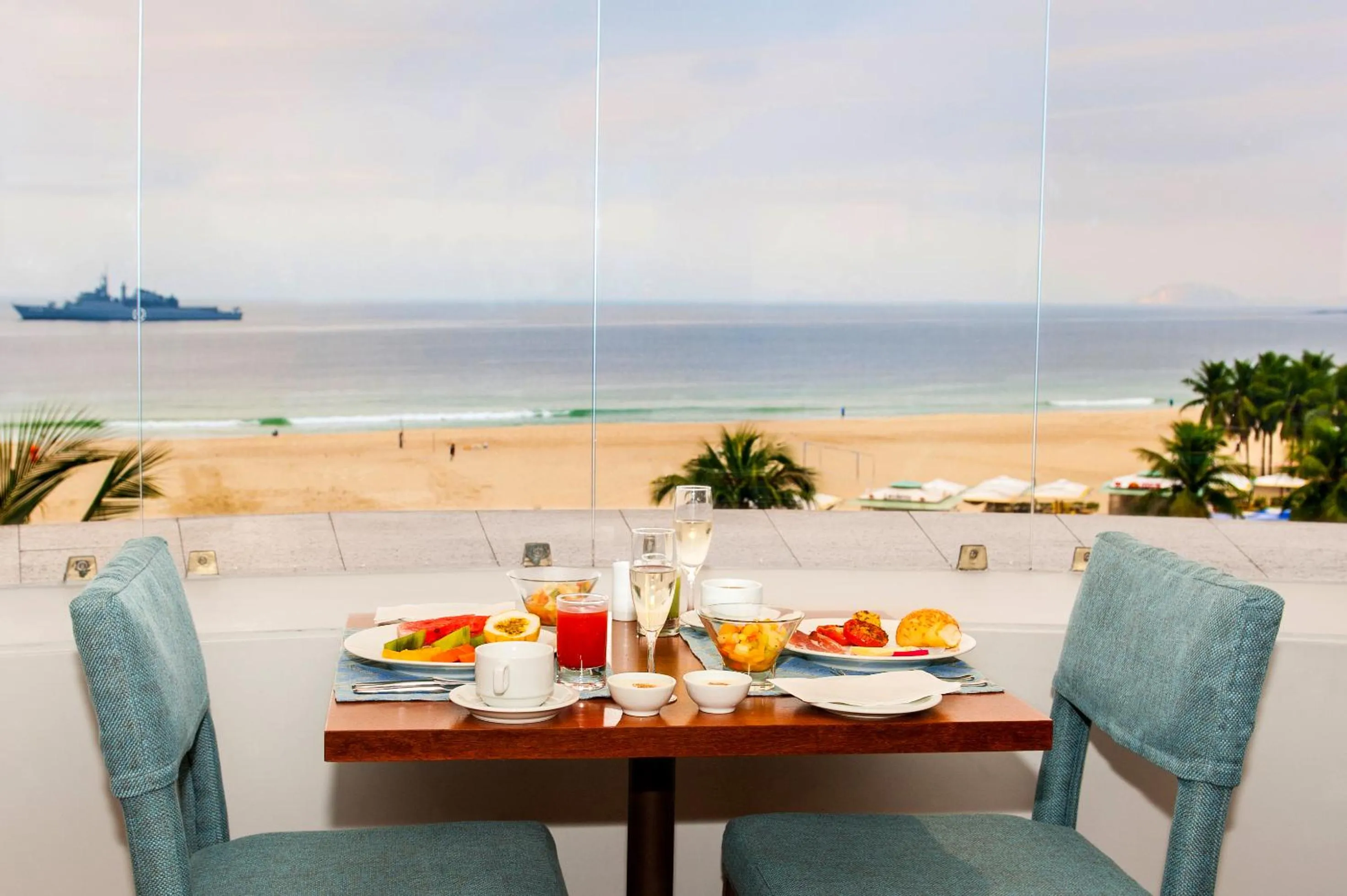 Restaurant/places to eat in PortoBay Rio de Janeiro