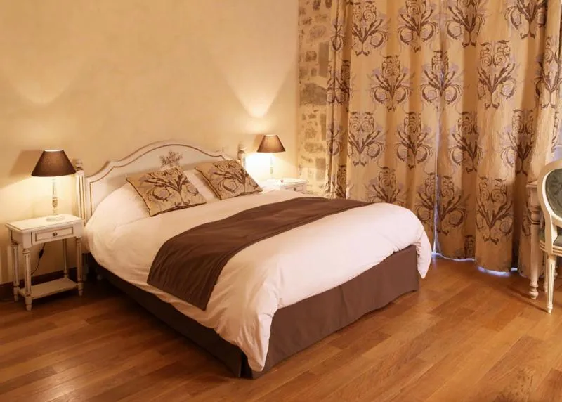 Photo of the whole room, Bed in Domaine Saint-Roch Hotel Spa