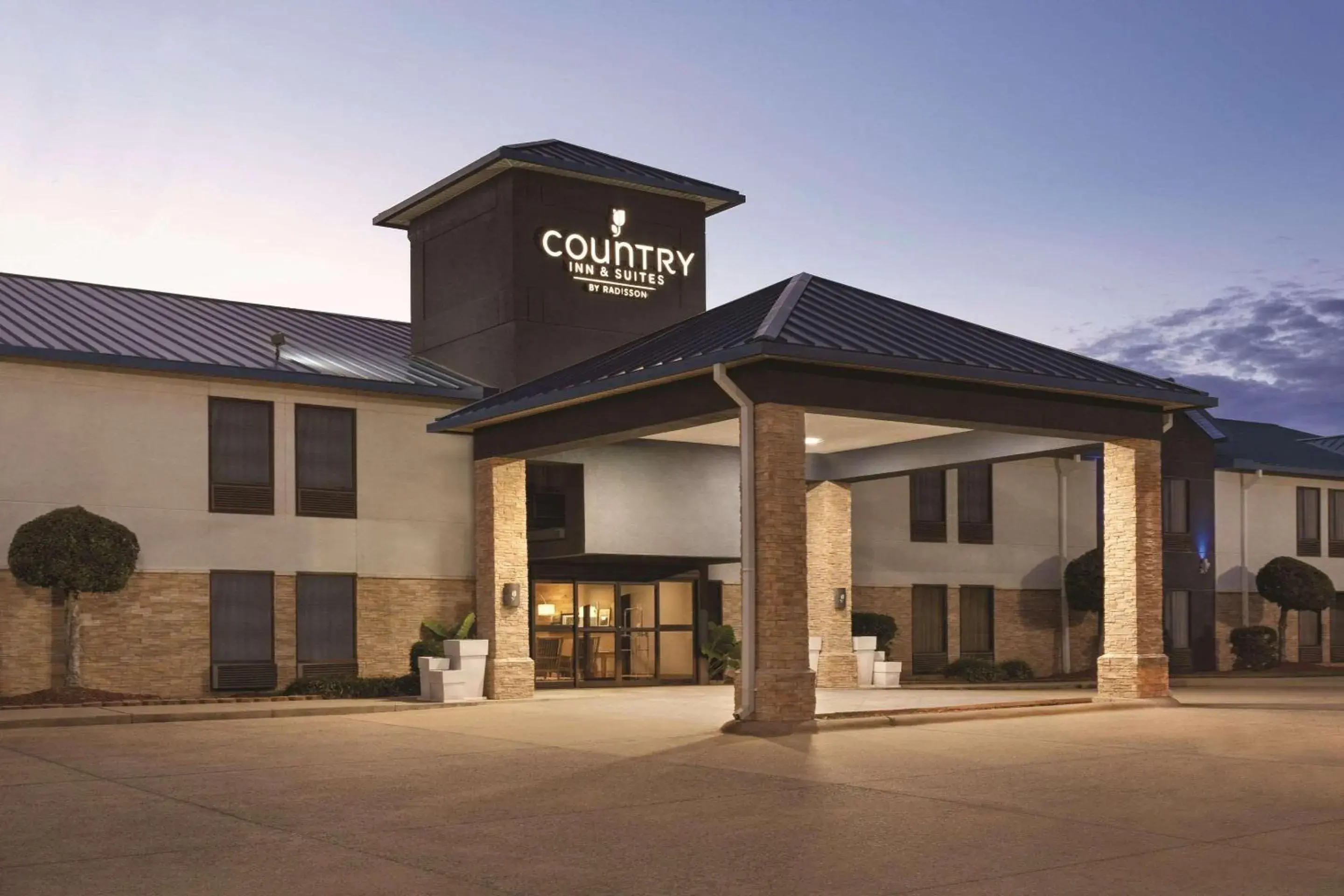 Property building in Country Inn & Suites by Radisson, Bryant Little Rock , AR Property building in Country Inn & Suites by Radisson, Bryant Little Rock , AR