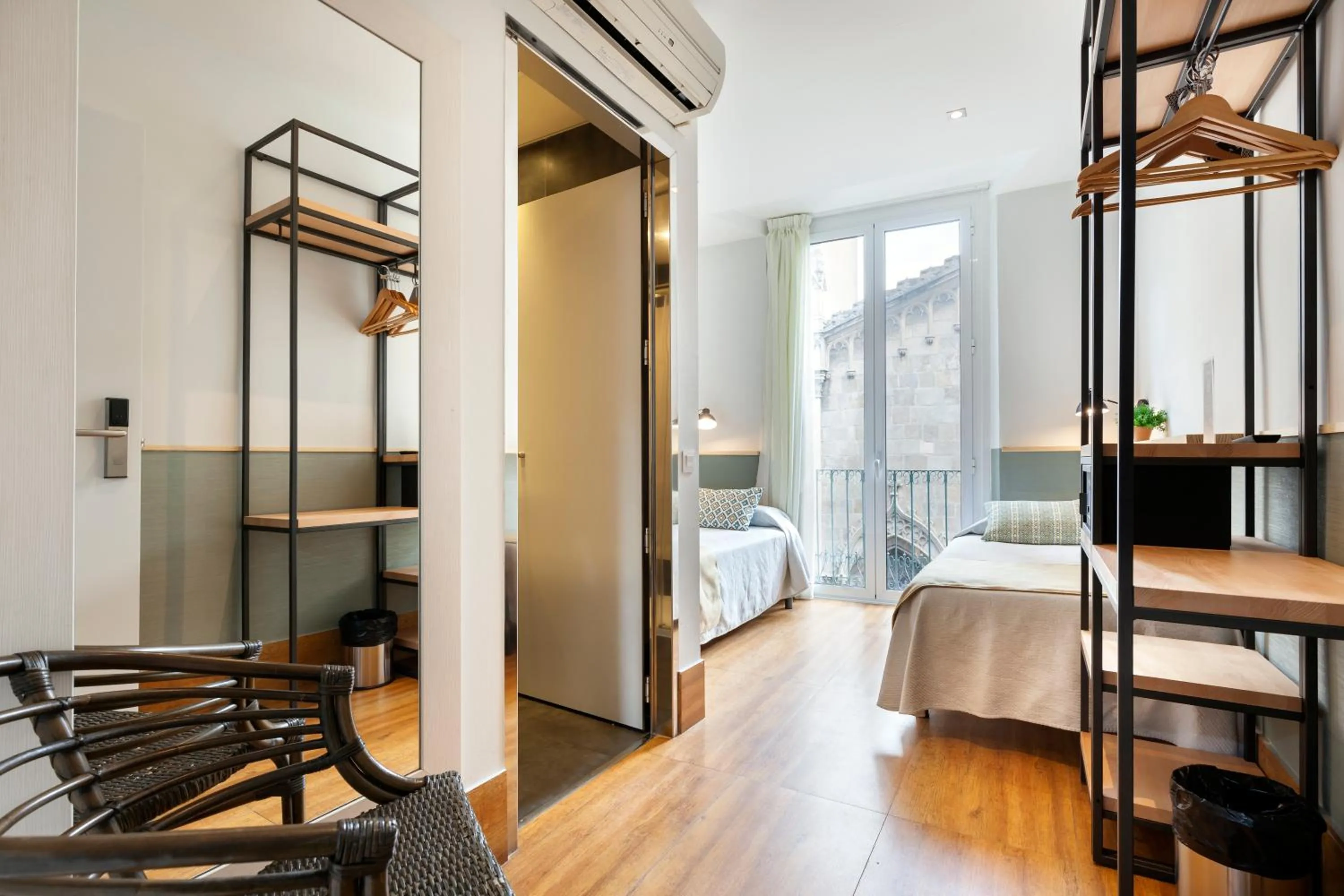 Bedroom, Bed in Hostal Fernando