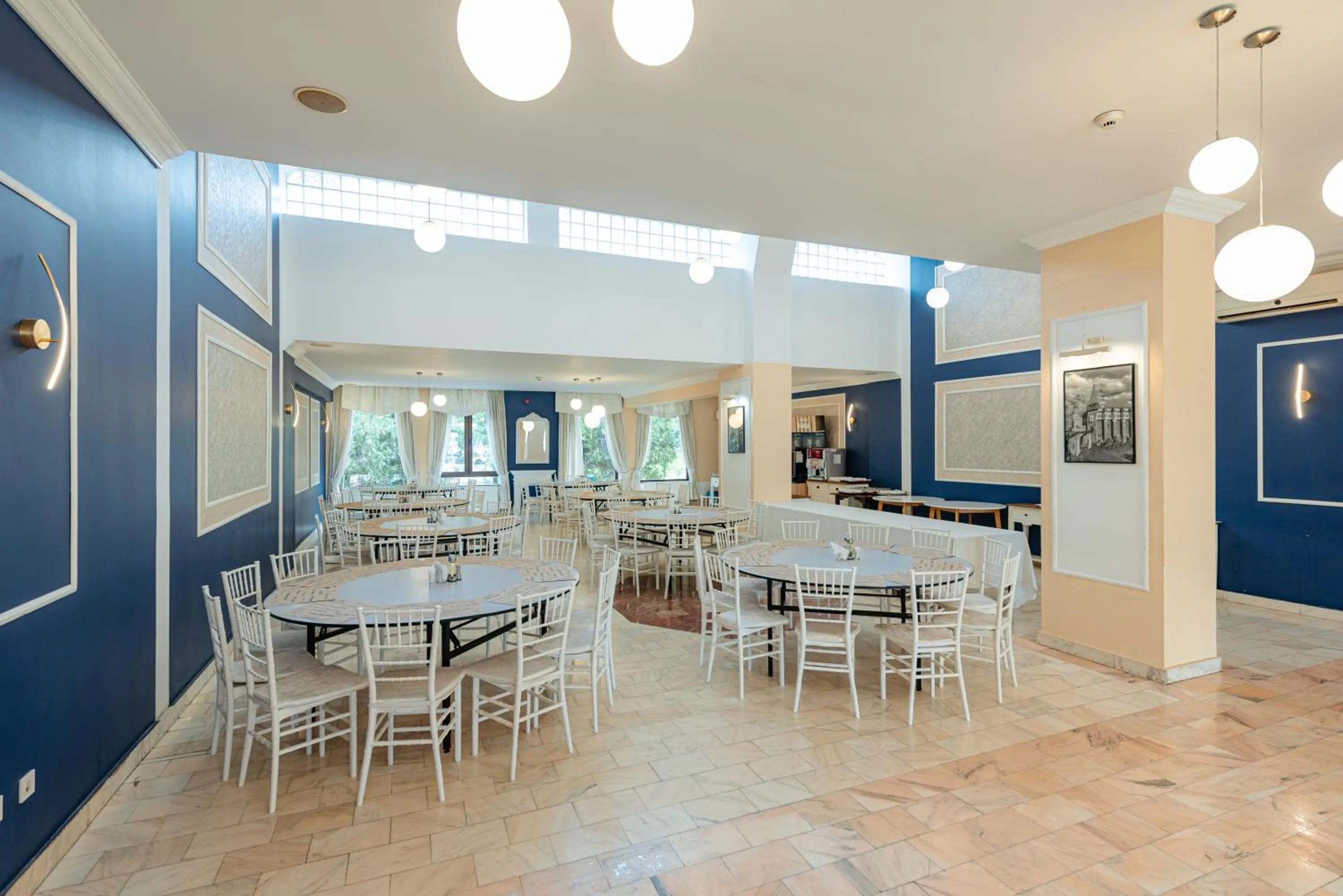Dining area in Hotel Rusca