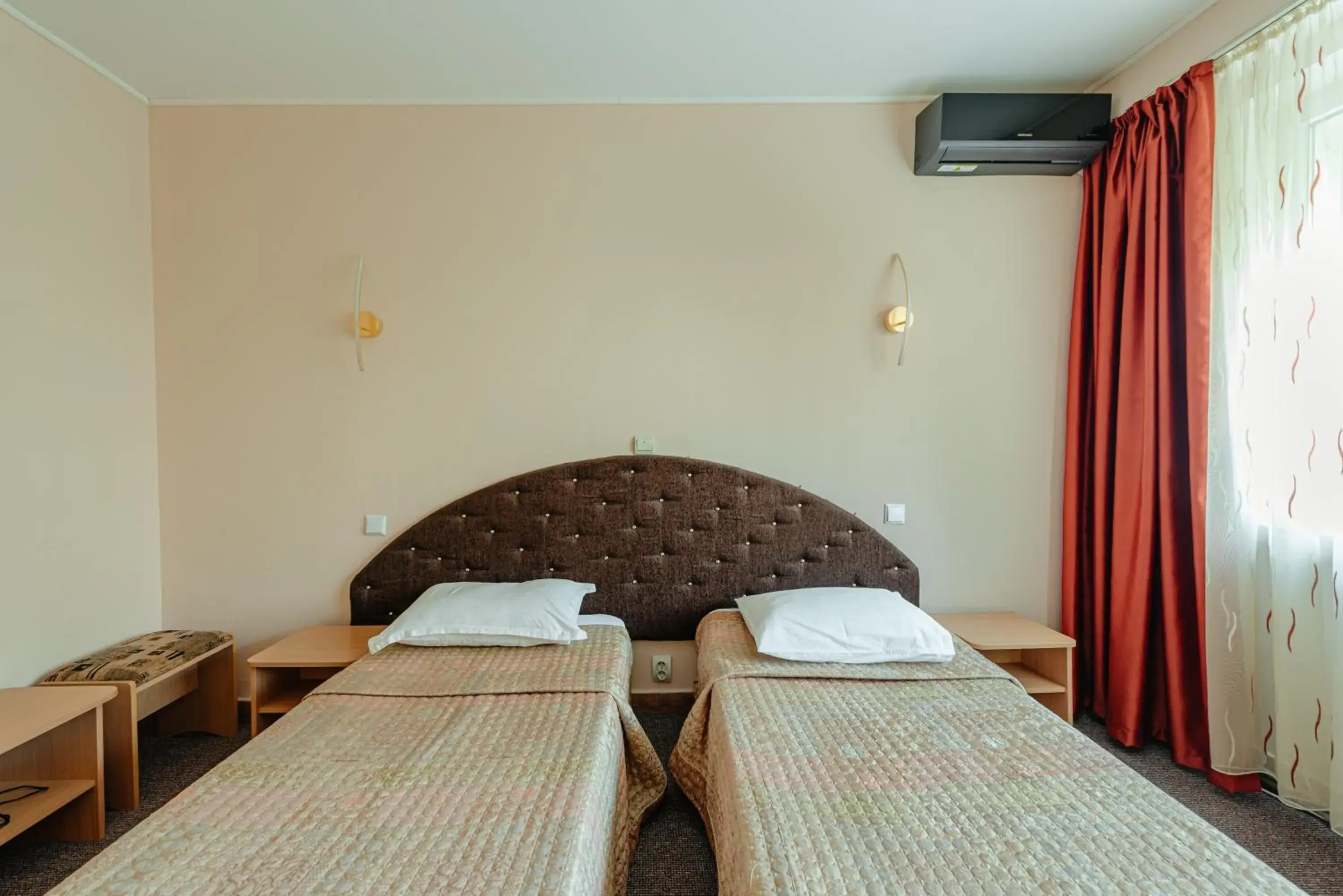 Twin Room - single occupancy in Hotel Rusca Twin Room - single occupancy in Hotel Rusca