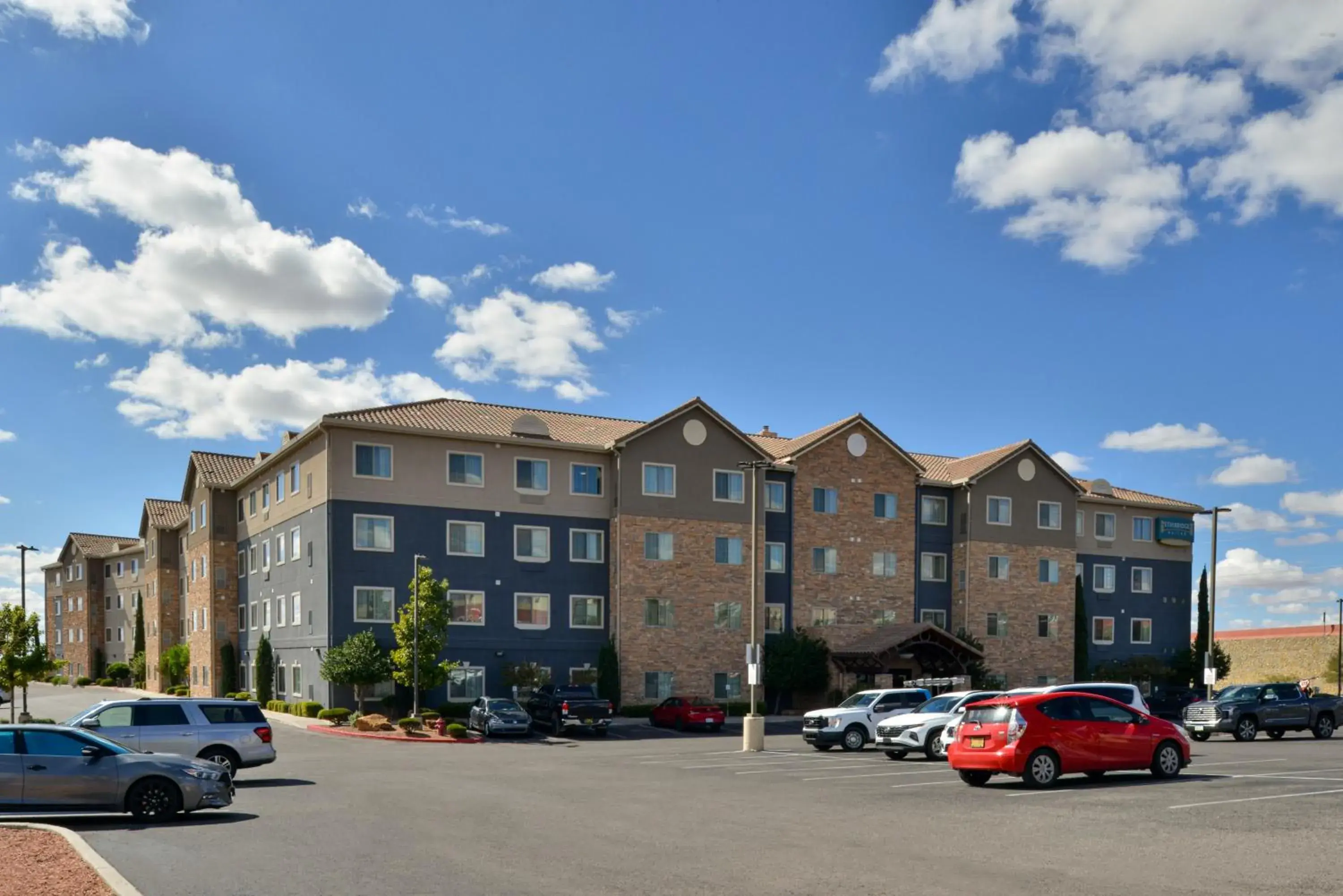 Property building in Staybridge Suites Las Cruces by IHG Property building in Staybridge Suites Las Cruces by IHG