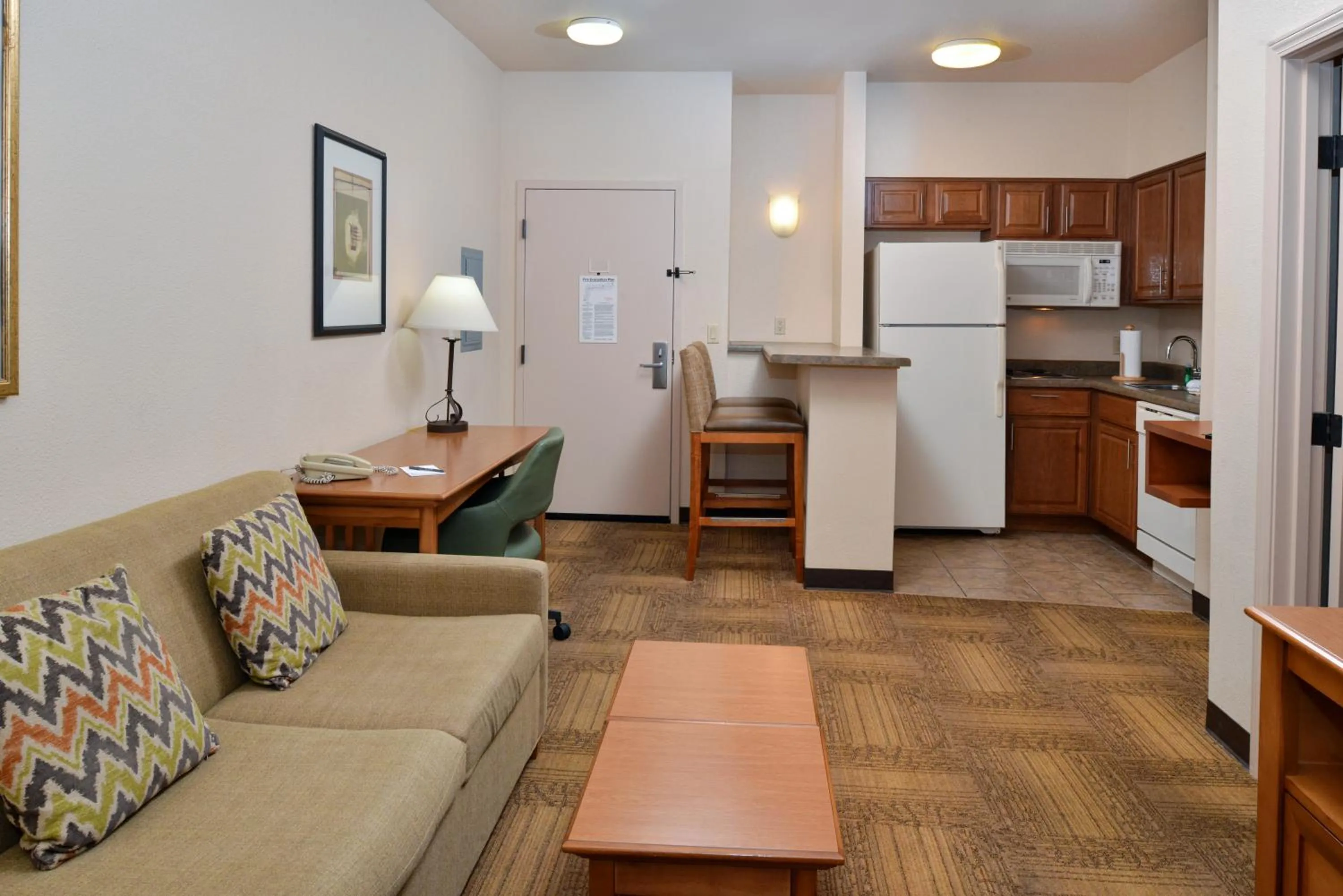 Kitchen or kitchenette in Staybridge Suites Las Cruces by IHG