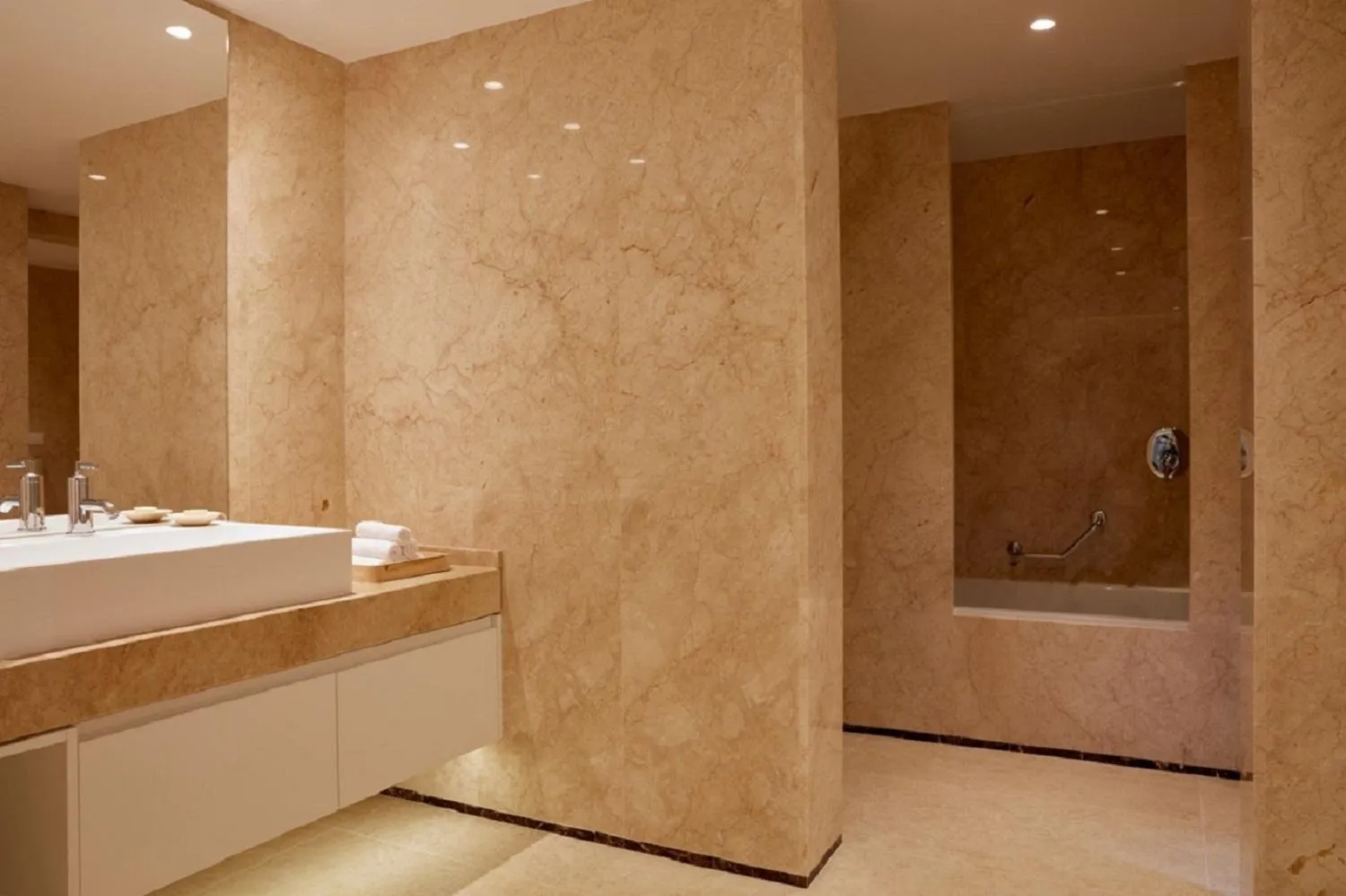 Bathroom in Daios Cove