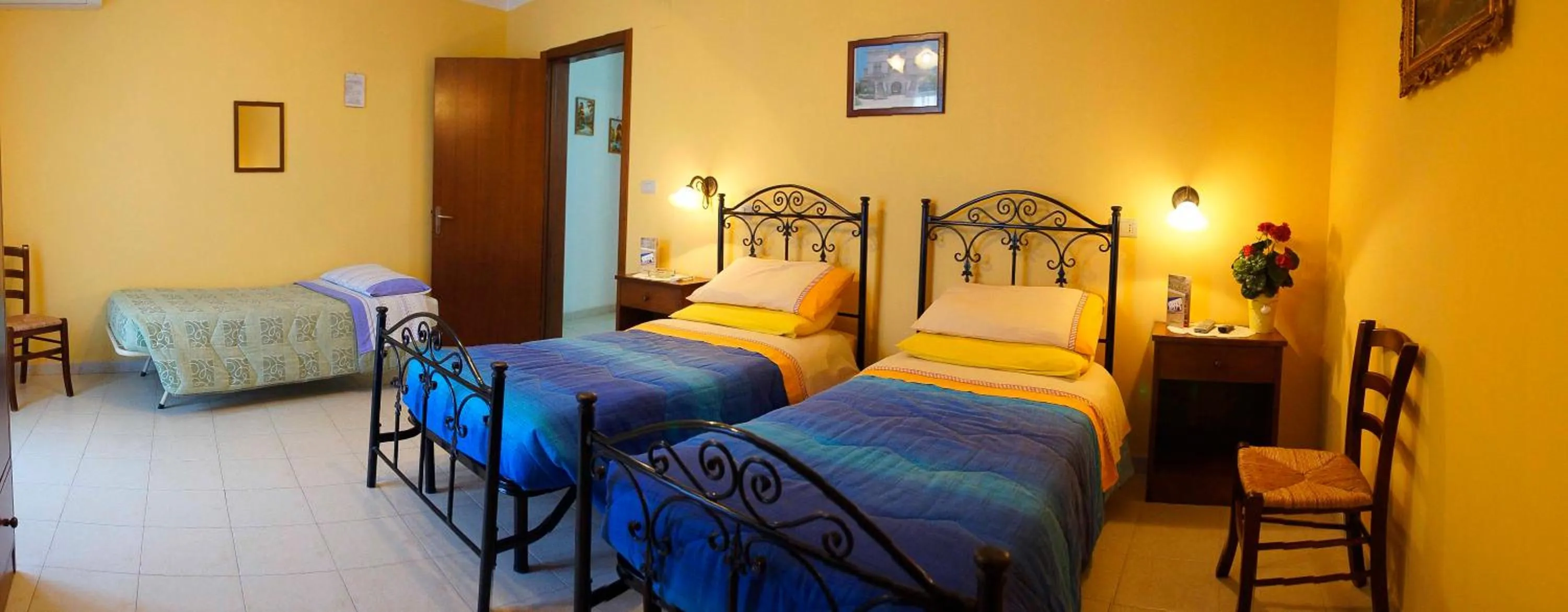 Photo of the whole room, Bed in Albergo Vittoria