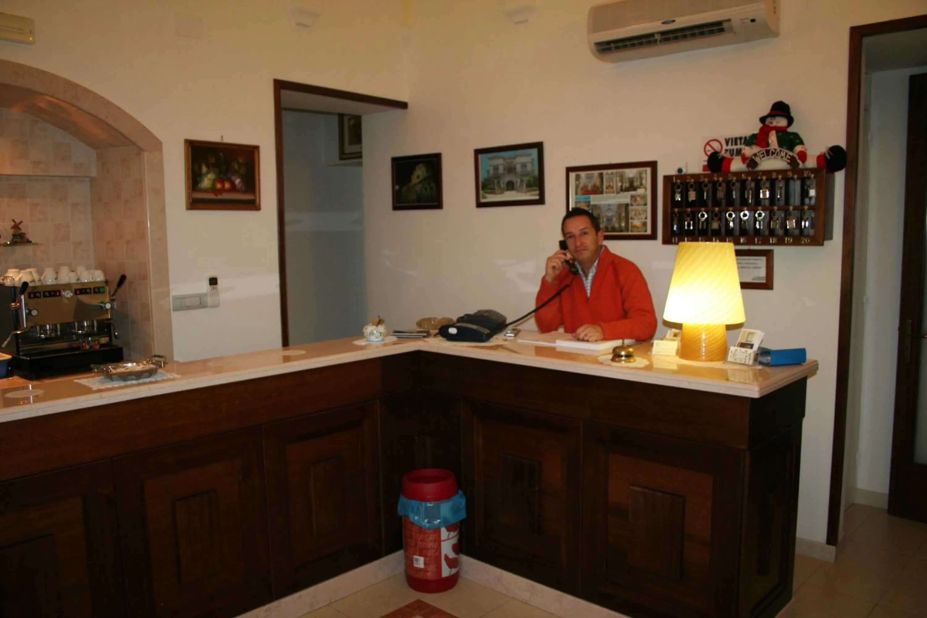 Lobby or reception in Albergo Vittoria