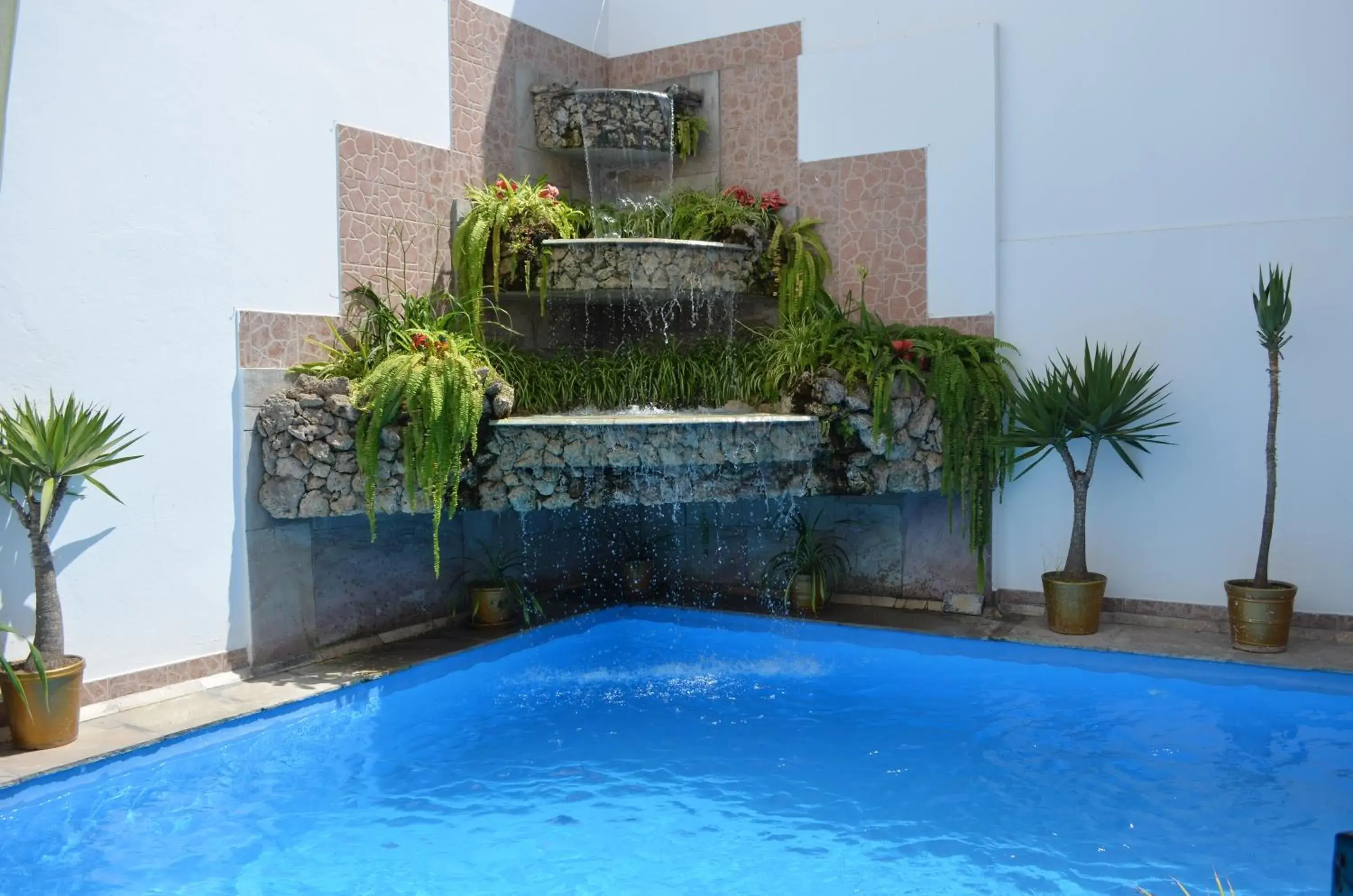 Swimming pool in Miraflores Colon Hotel Swimming pool in Miraflores Colon Hotel