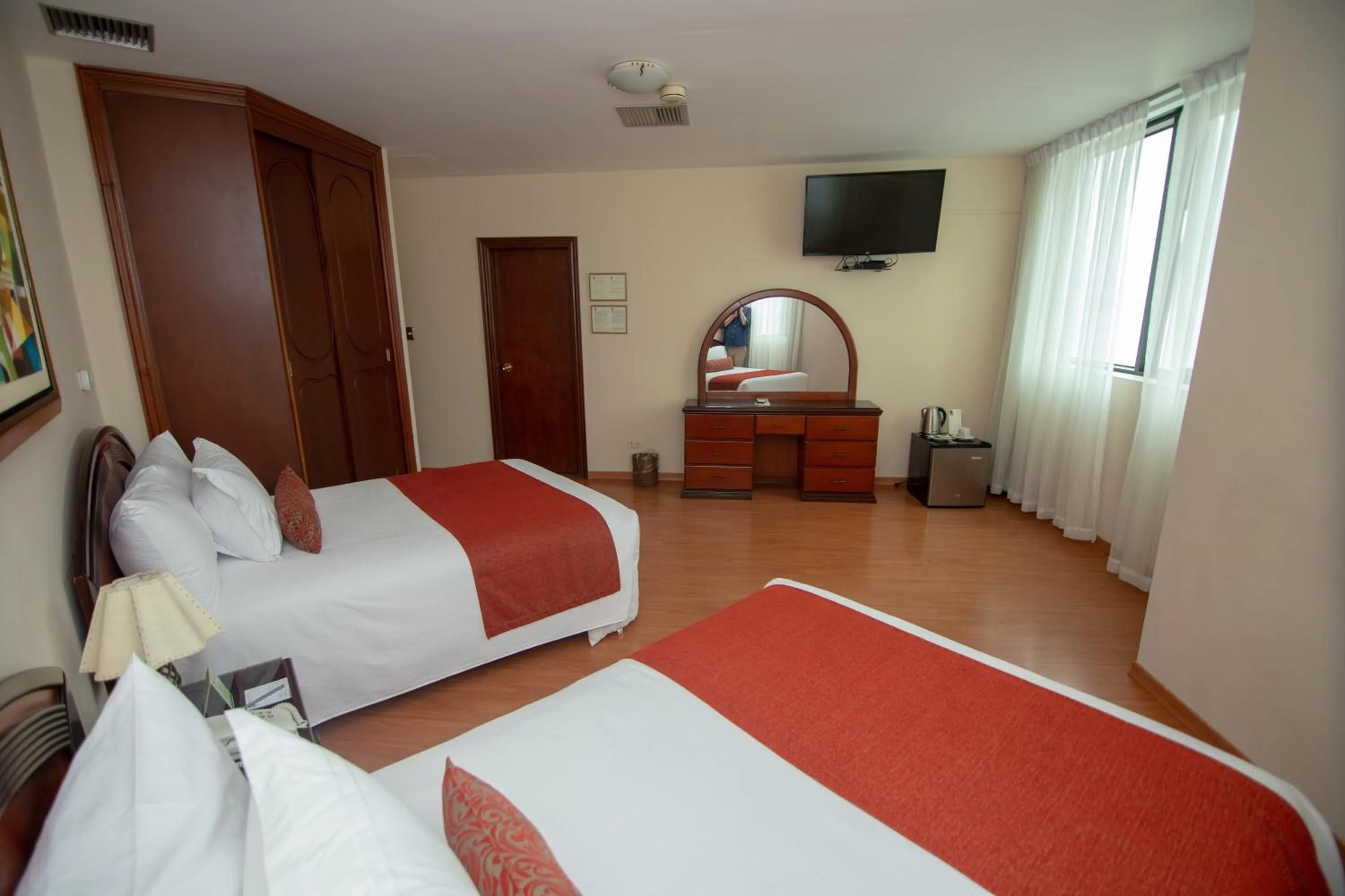 Bed in Miraflores Colon Hotel