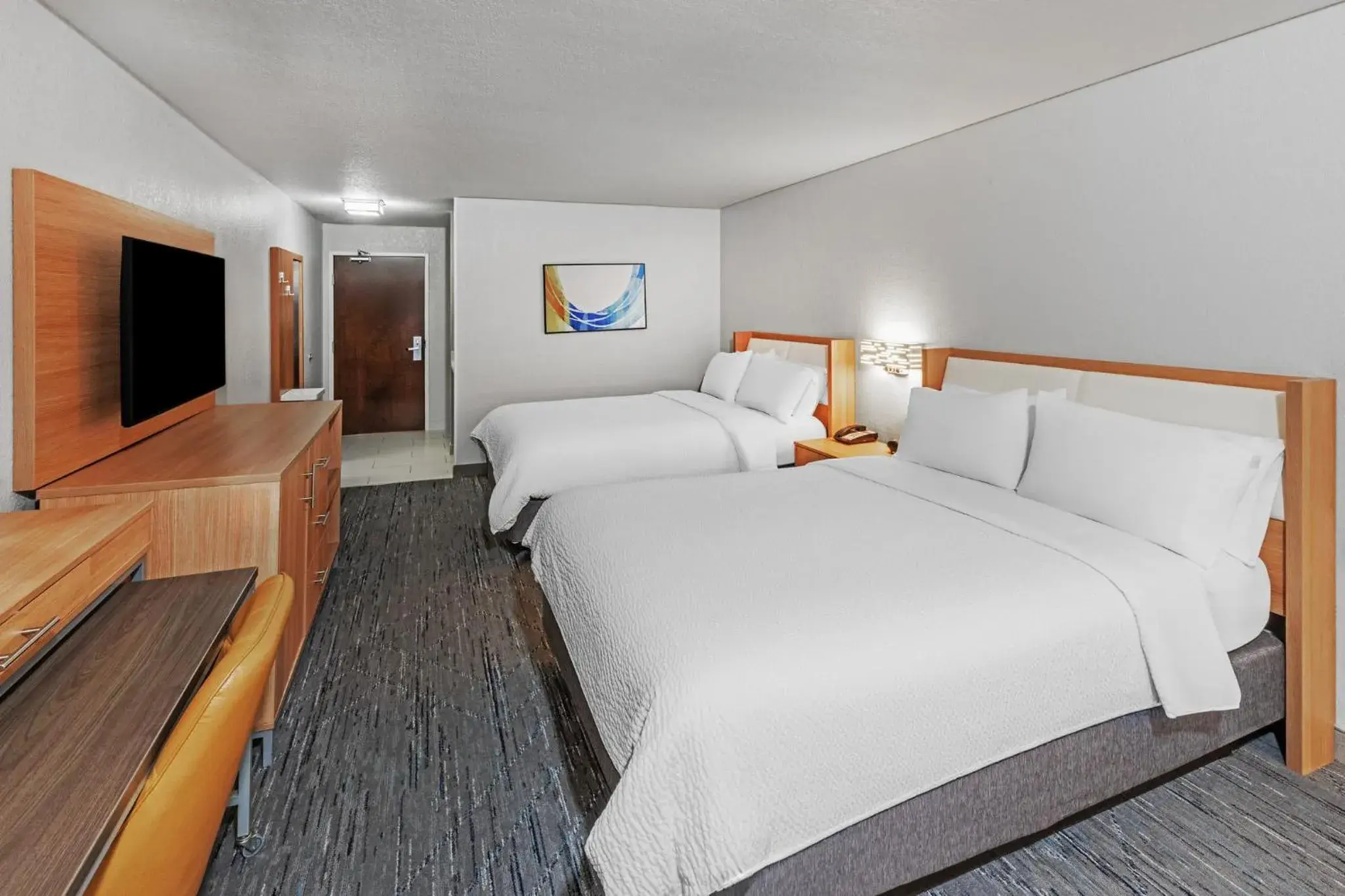 Photo of the whole room, Bed in Holiday Inn Express Hotel & Suites Lonoke I-40 by IHG Photo of the whole room, Bed in Holiday Inn Express Hotel & Suites Lonoke I-40 by IHG