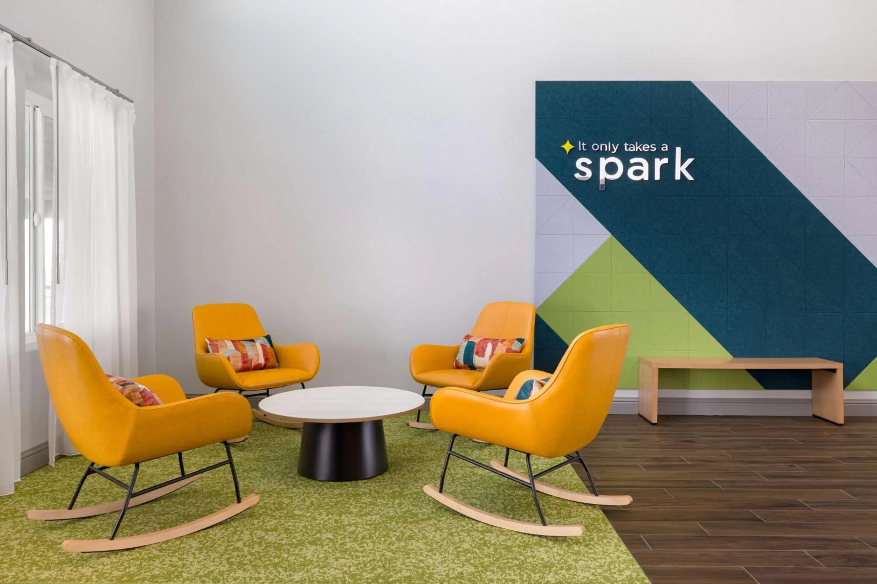 Lobby or reception in Spark By Hilton Santa Nella Lobby or reception in Spark By Hilton Santa Nella