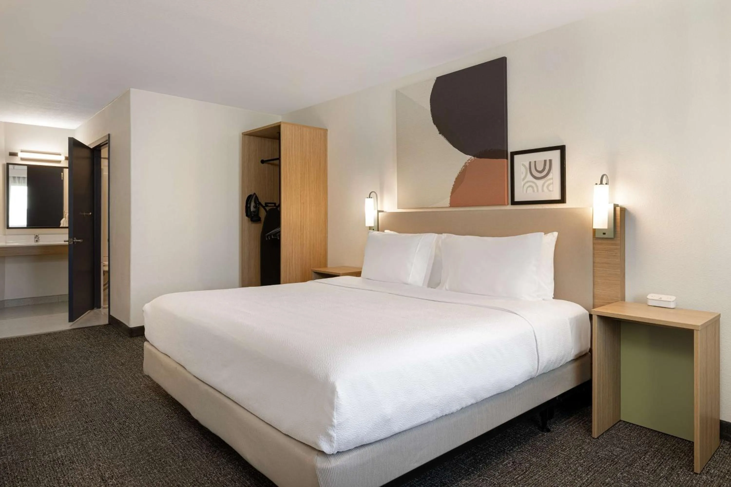 Bed in Spark By Hilton Santa Nella