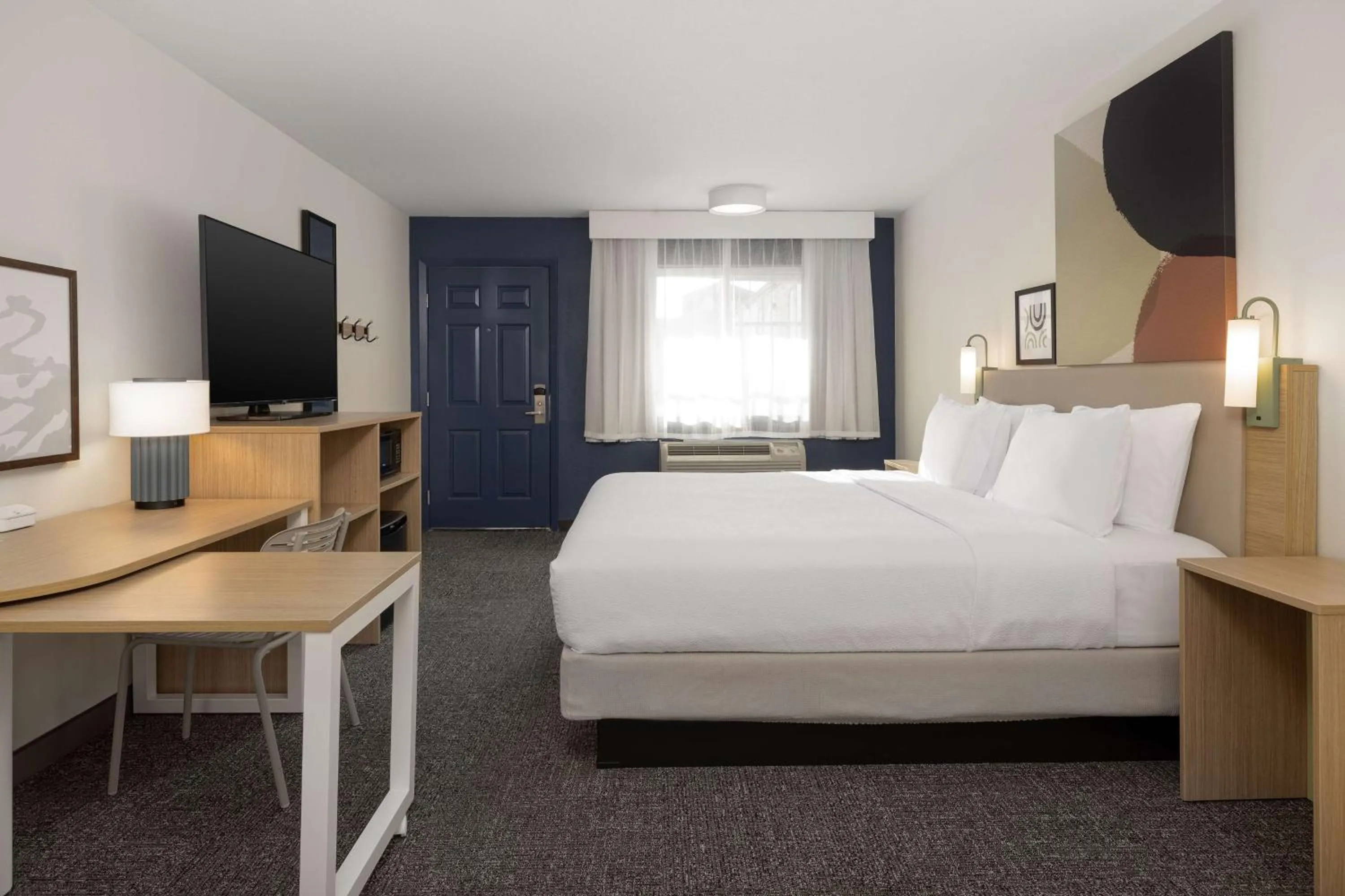 Bed in Spark By Hilton Santa Nella