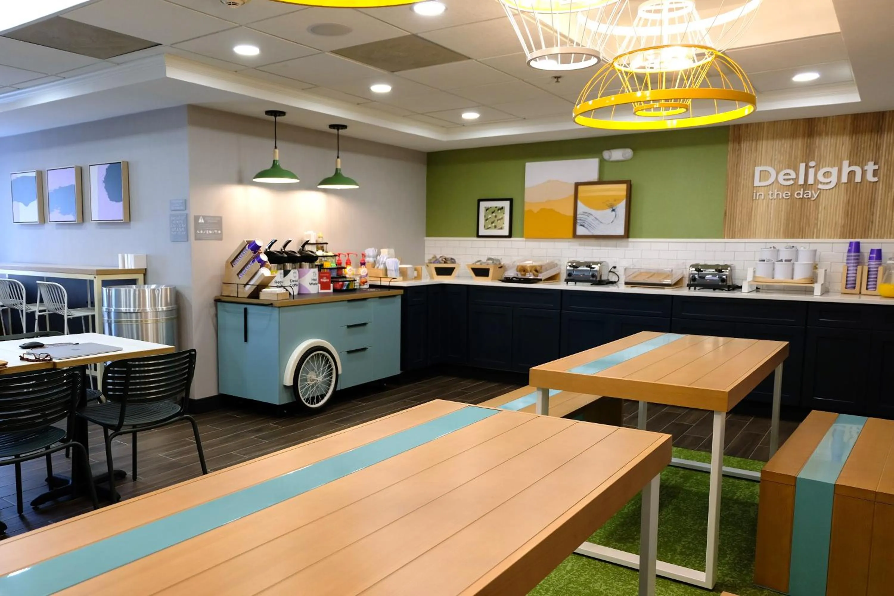 Breakfast in Holiday Inn Express Hotel & Suites North Little Rock, an IHG Hotel